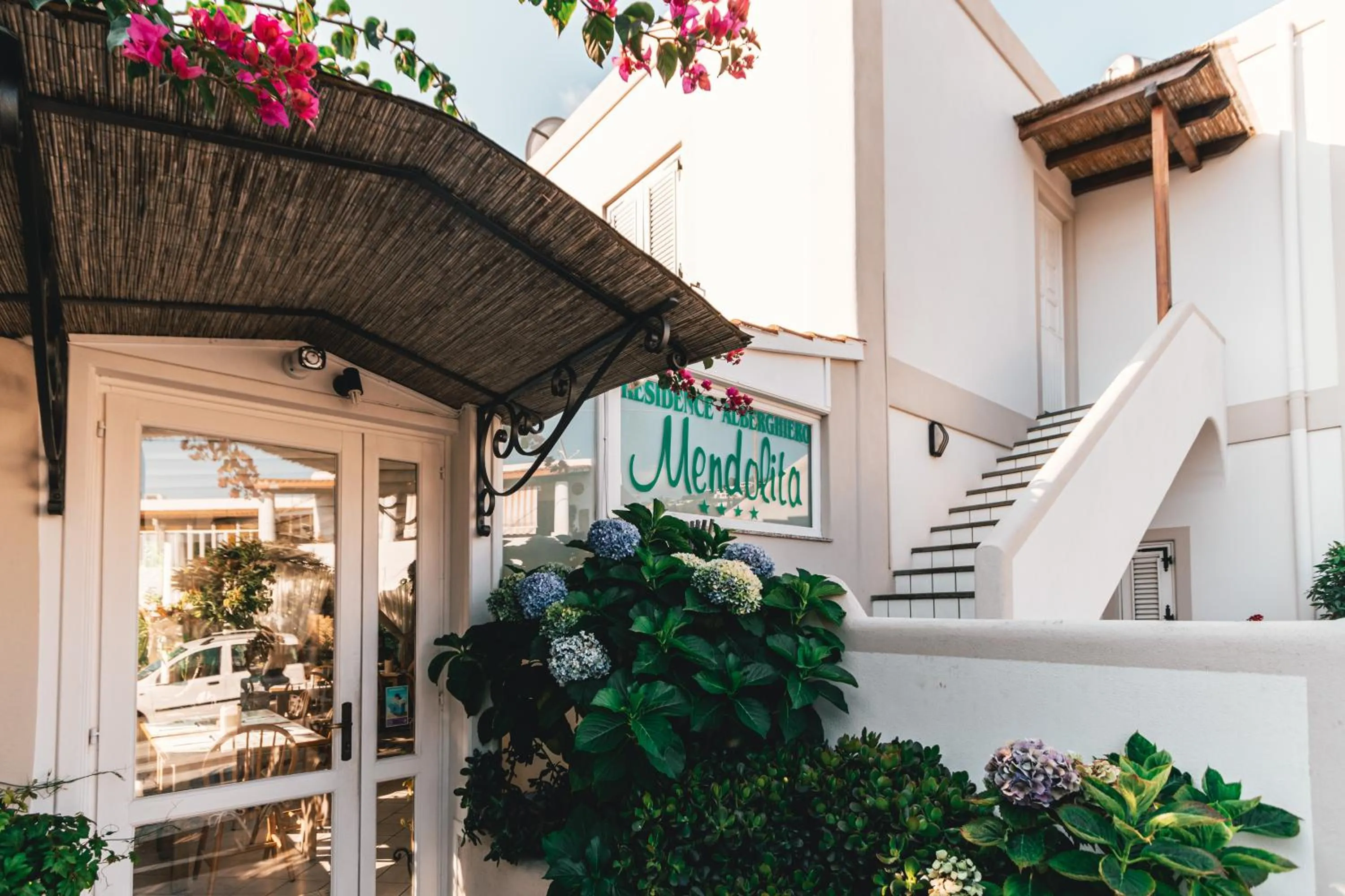 Facade/entrance in Hotel Residence Mendolita
