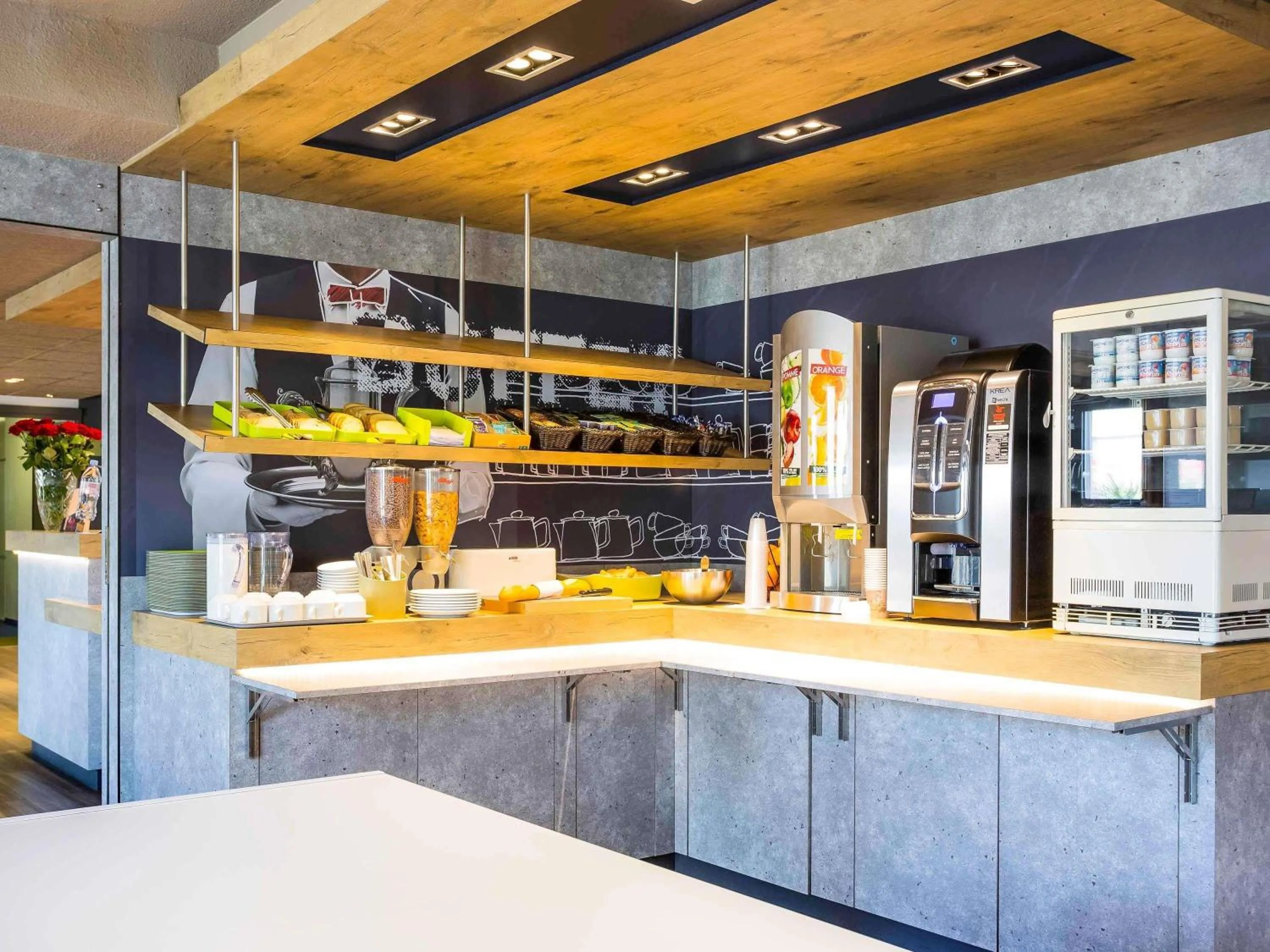 Breakfast in ibis Budget Pau Est