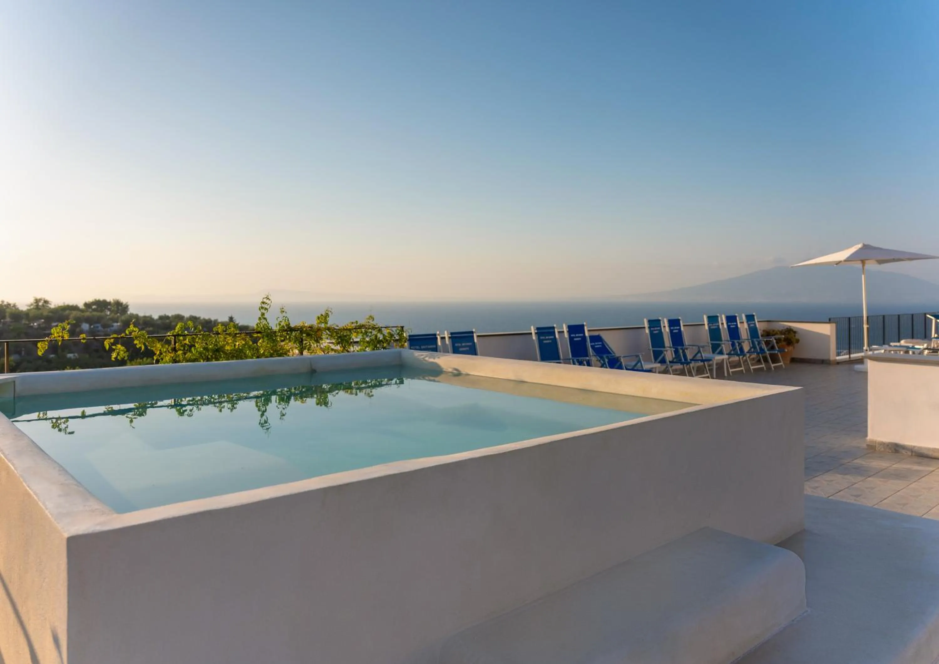 Hot Tub in Hotel Britannia