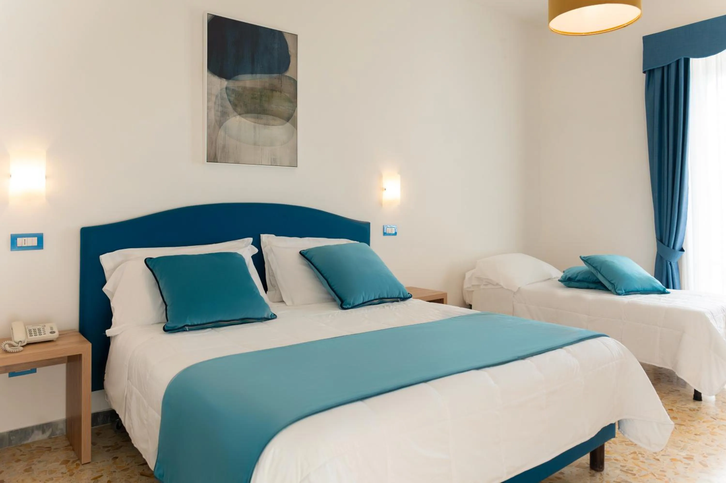 Bedroom, Bed in Hotel Britannia