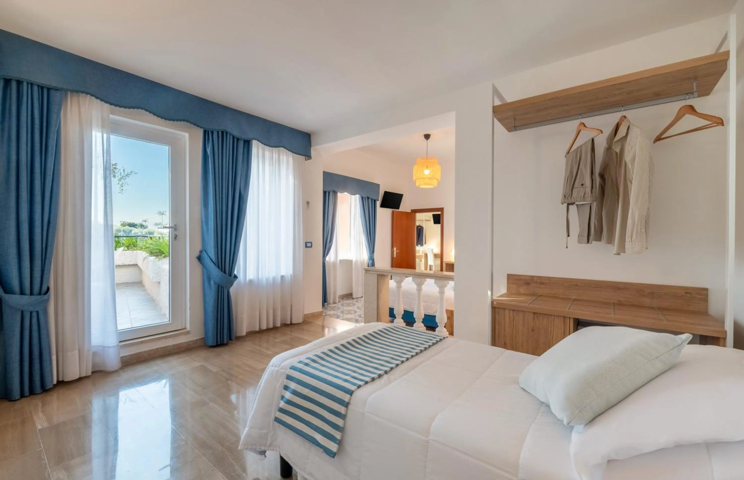 Bedroom, Bed in Hotel Britannia