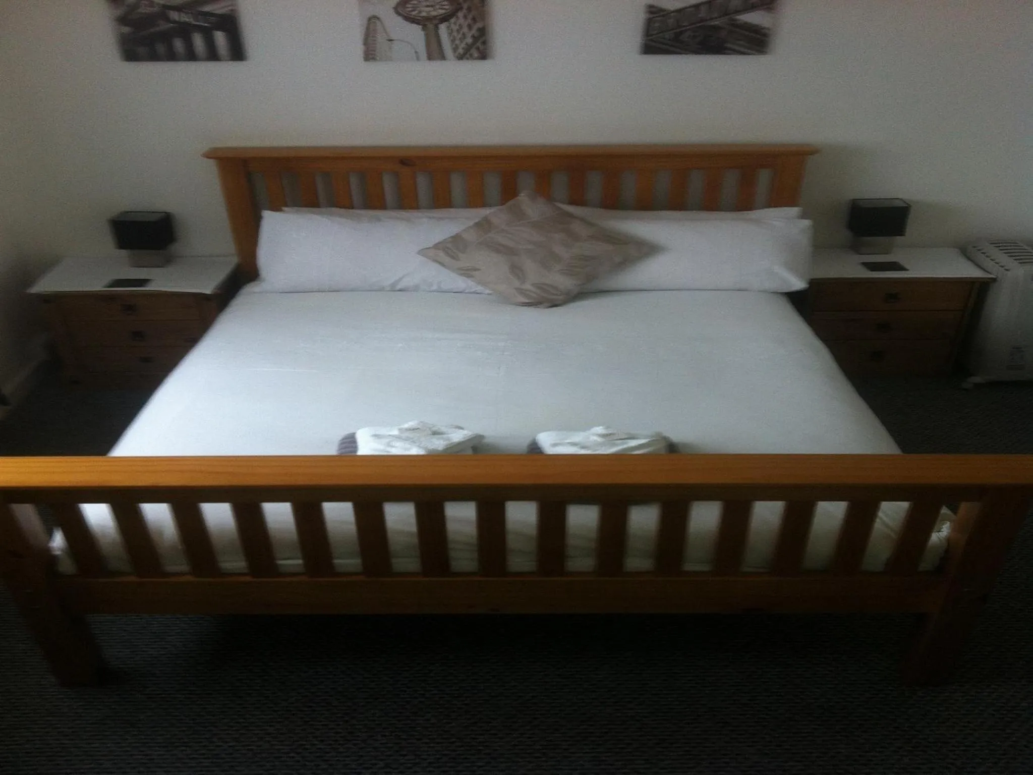 Bed in Deneside Guest House