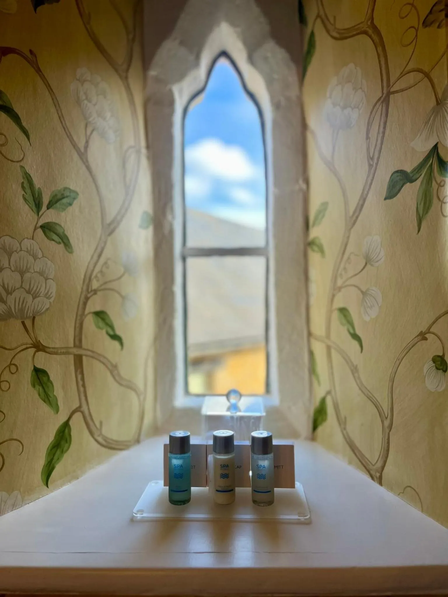 Inner courtyard view in The Seagrave Arms