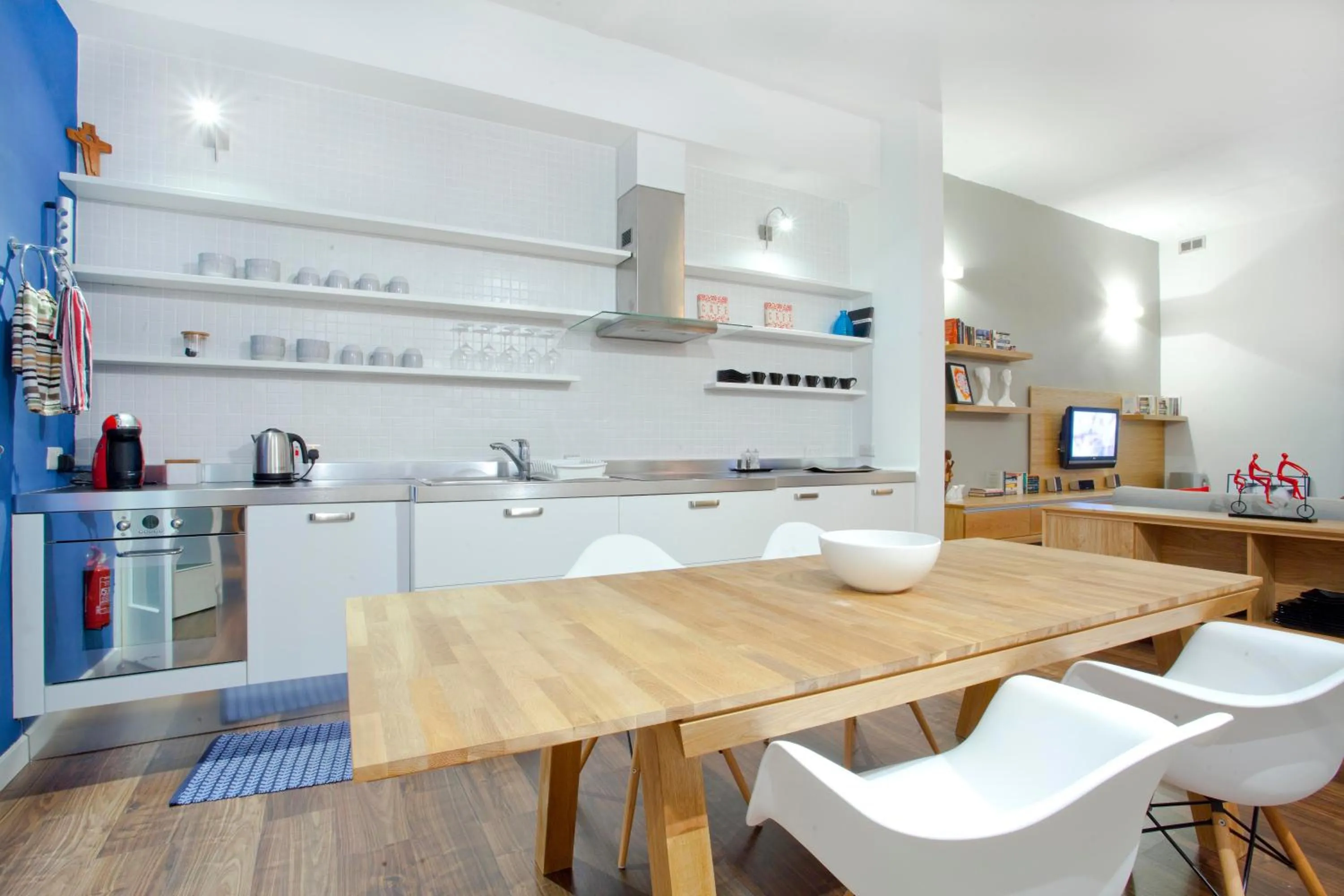 kitchen in Premium Design Central Suite