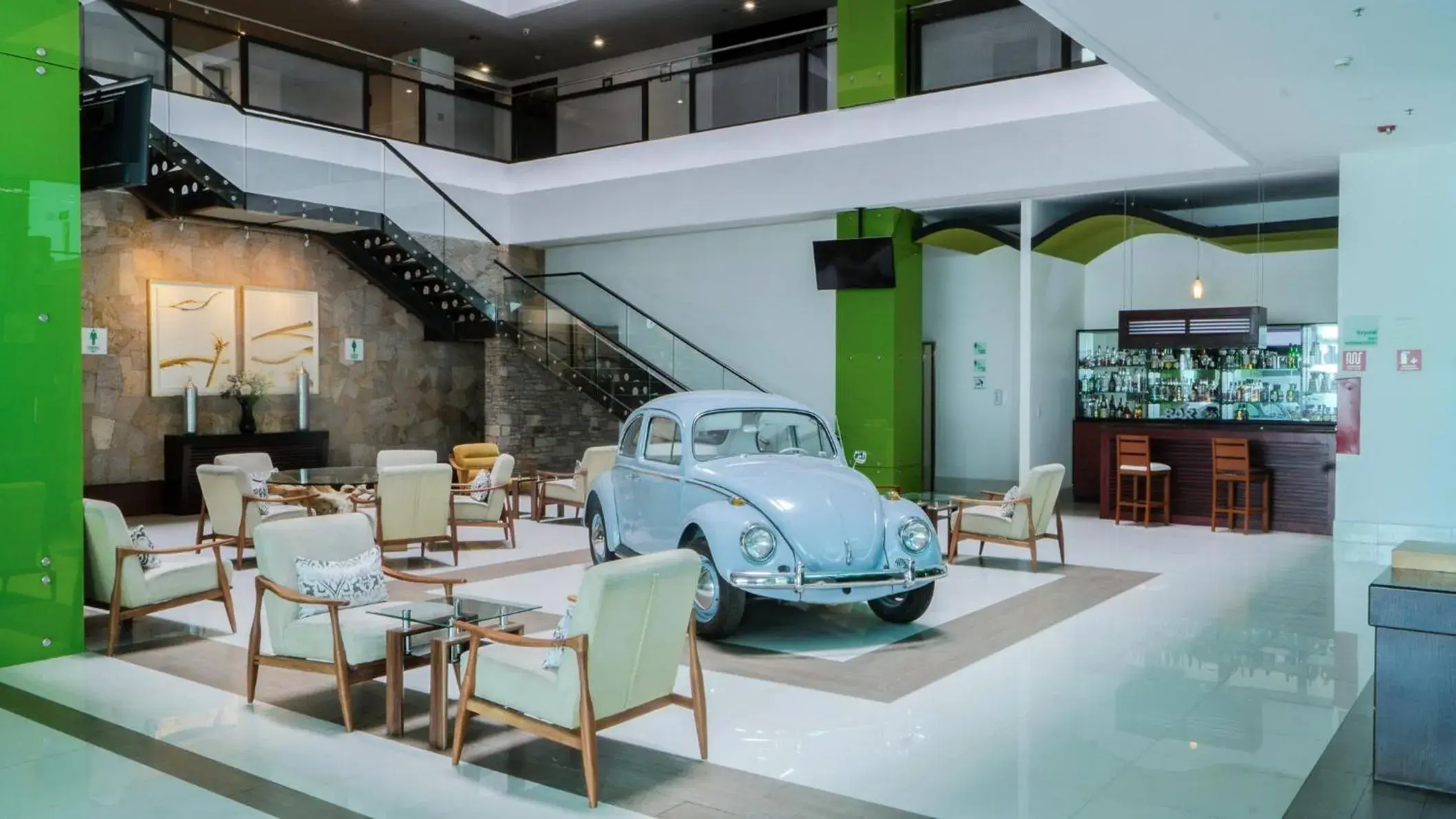 Property building in Holiday Inn Queretaro Zona Krystal by IHG Property building in Holiday Inn Queretaro Zona Krystal by IHG