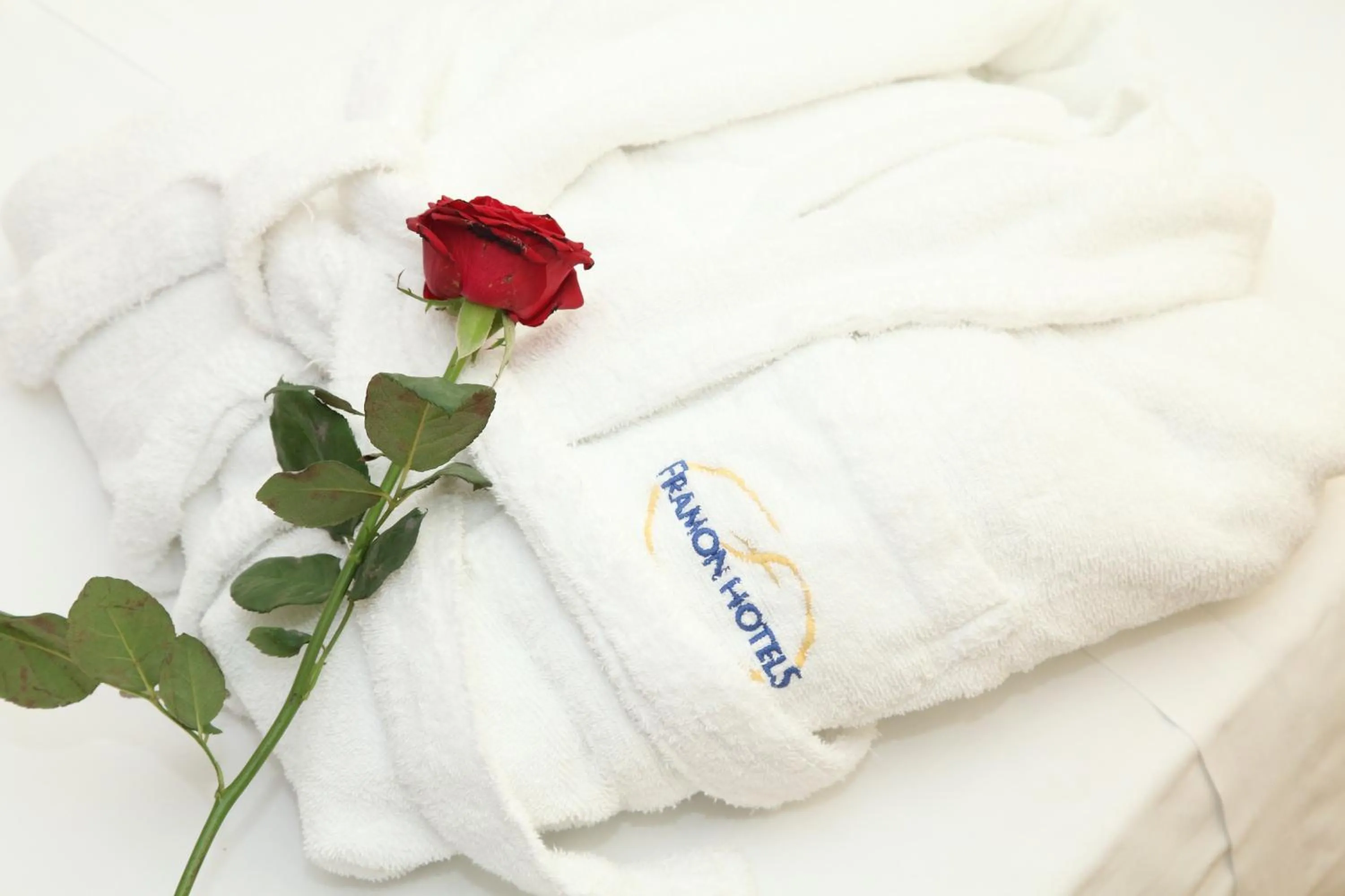 Other, Bed in Hotel Royal Palace