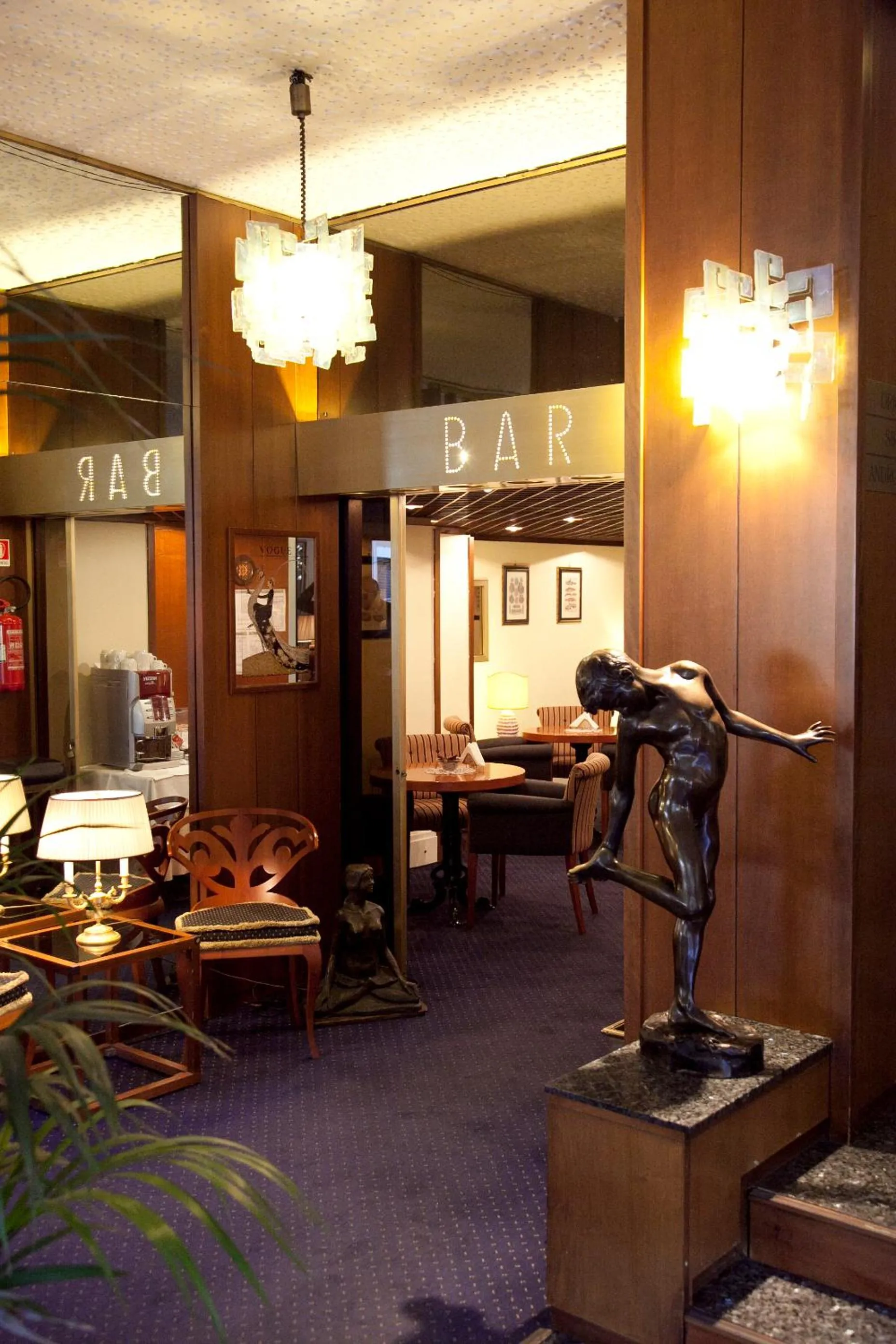 Lounge or bar in Hotel Royal Palace