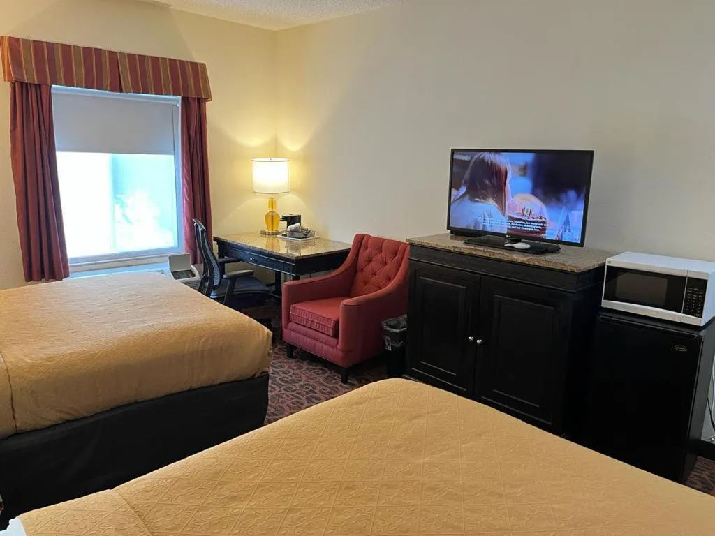 Family Room with Bath in Spark By Hilton Hershey Near The Park