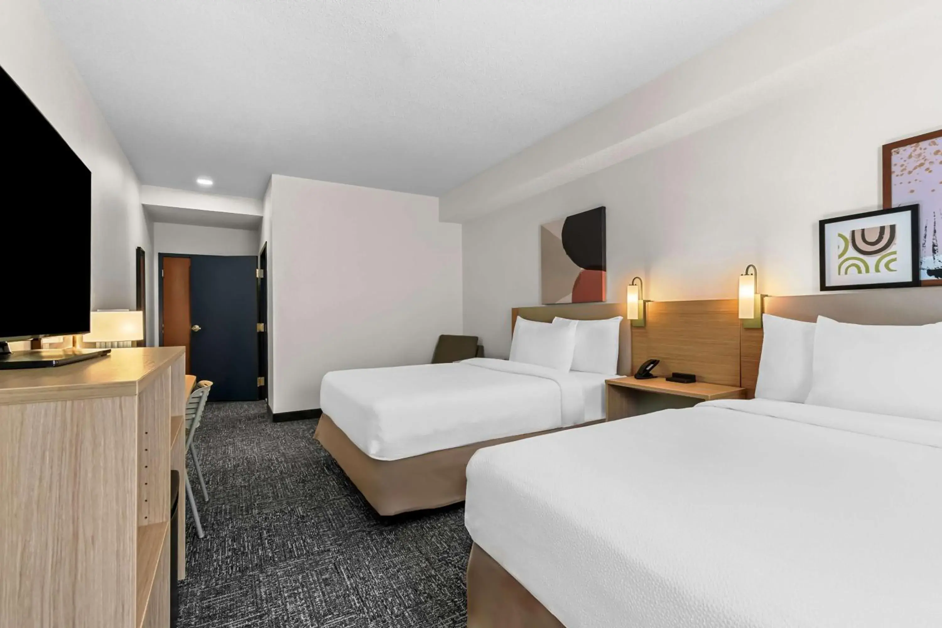 Bed in Spark By Hilton Hershey Near The Park Bed in Spark By Hilton Hershey Near The Park