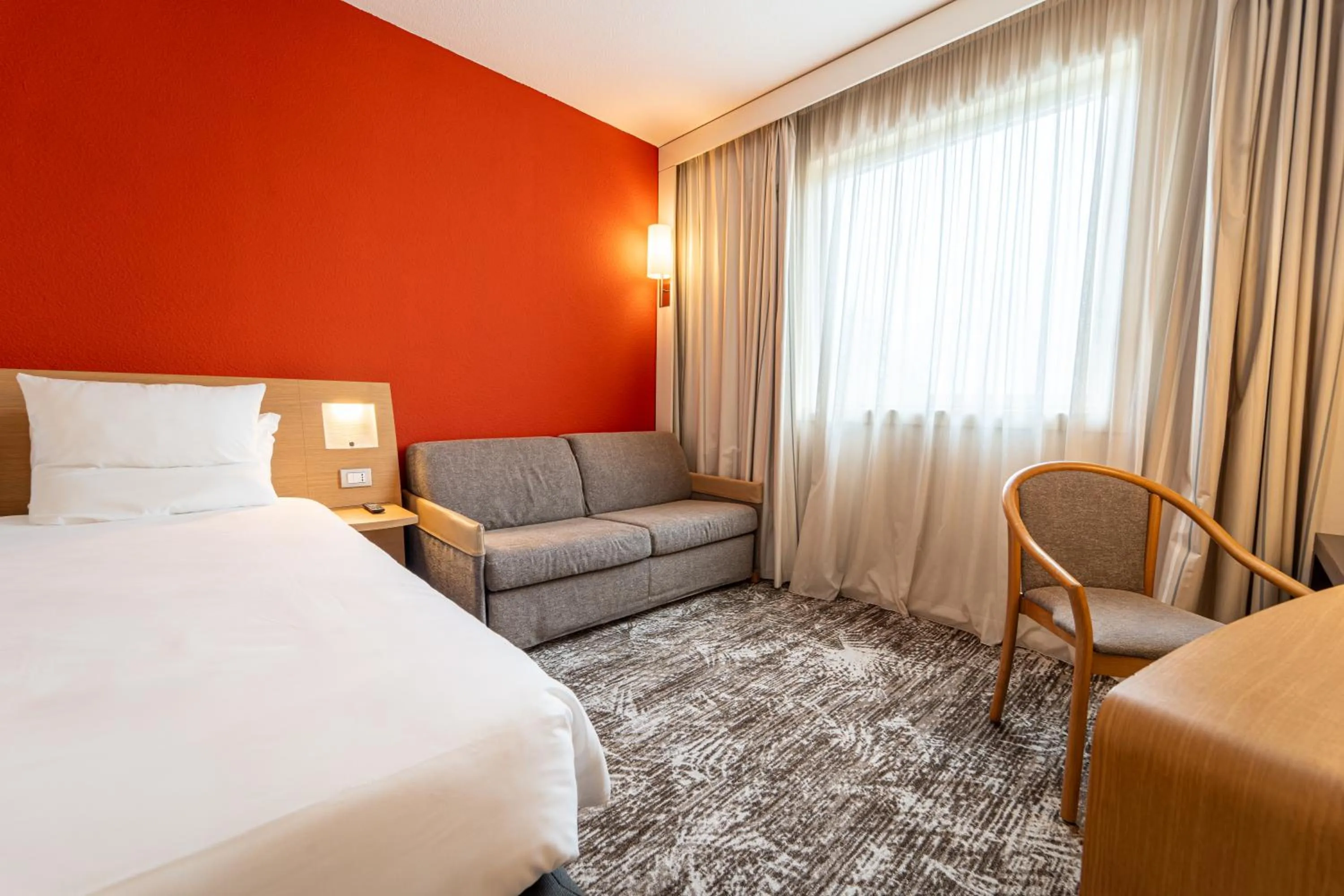 Bedroom, Bed in Novotel Roma Est