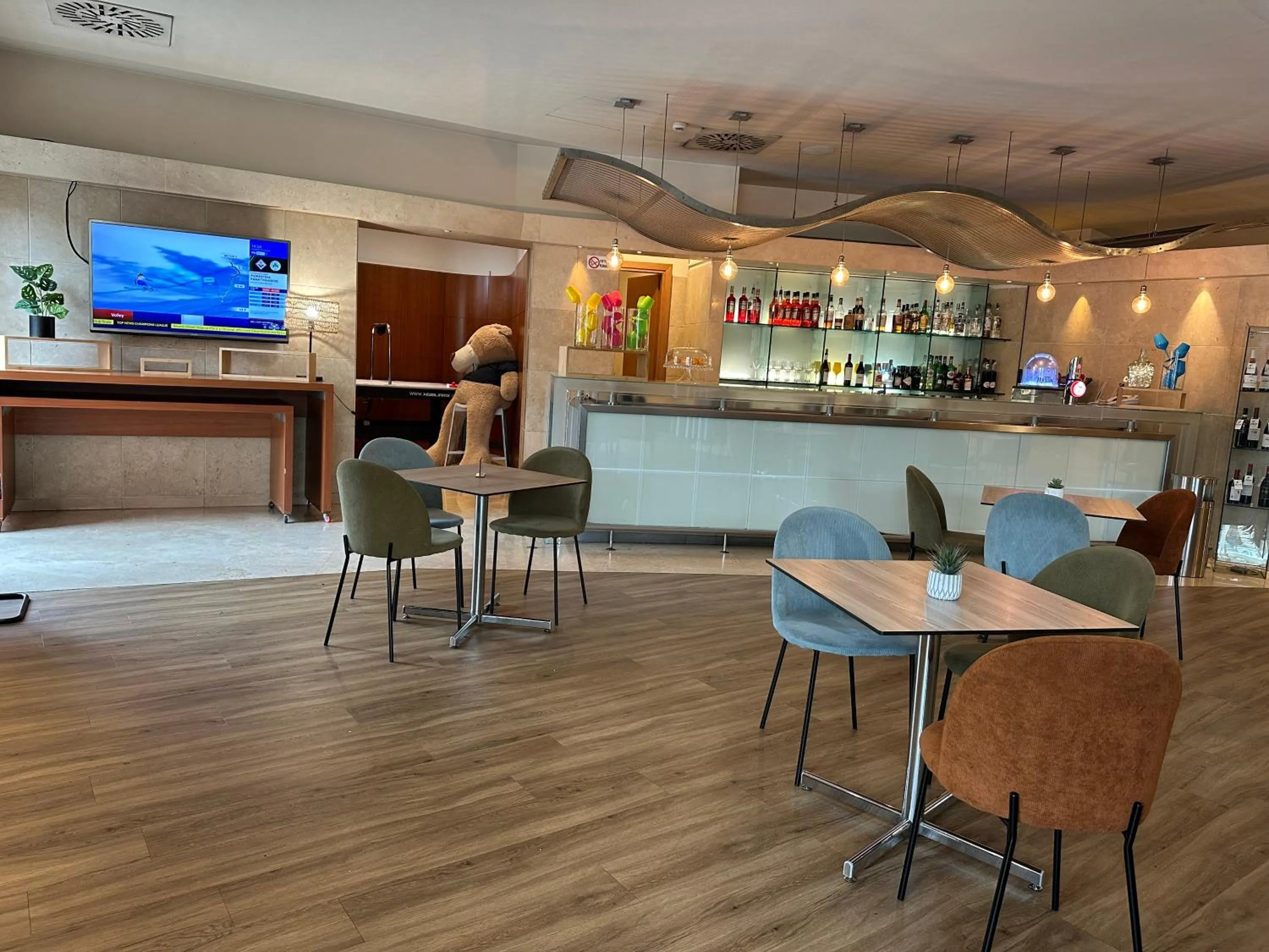 Lounge or bar in Novotel Roma Est