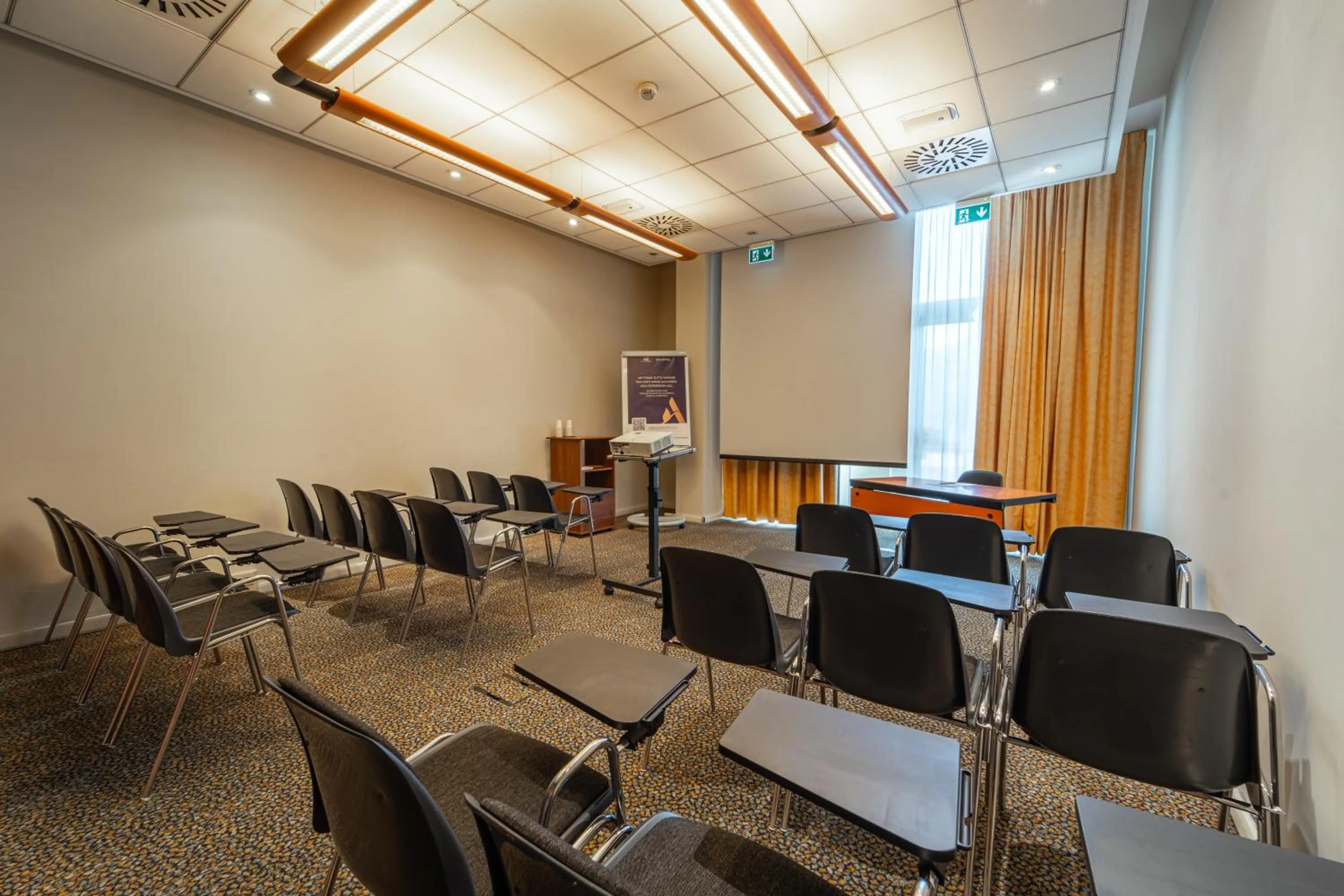 Day in Novotel Roma Est