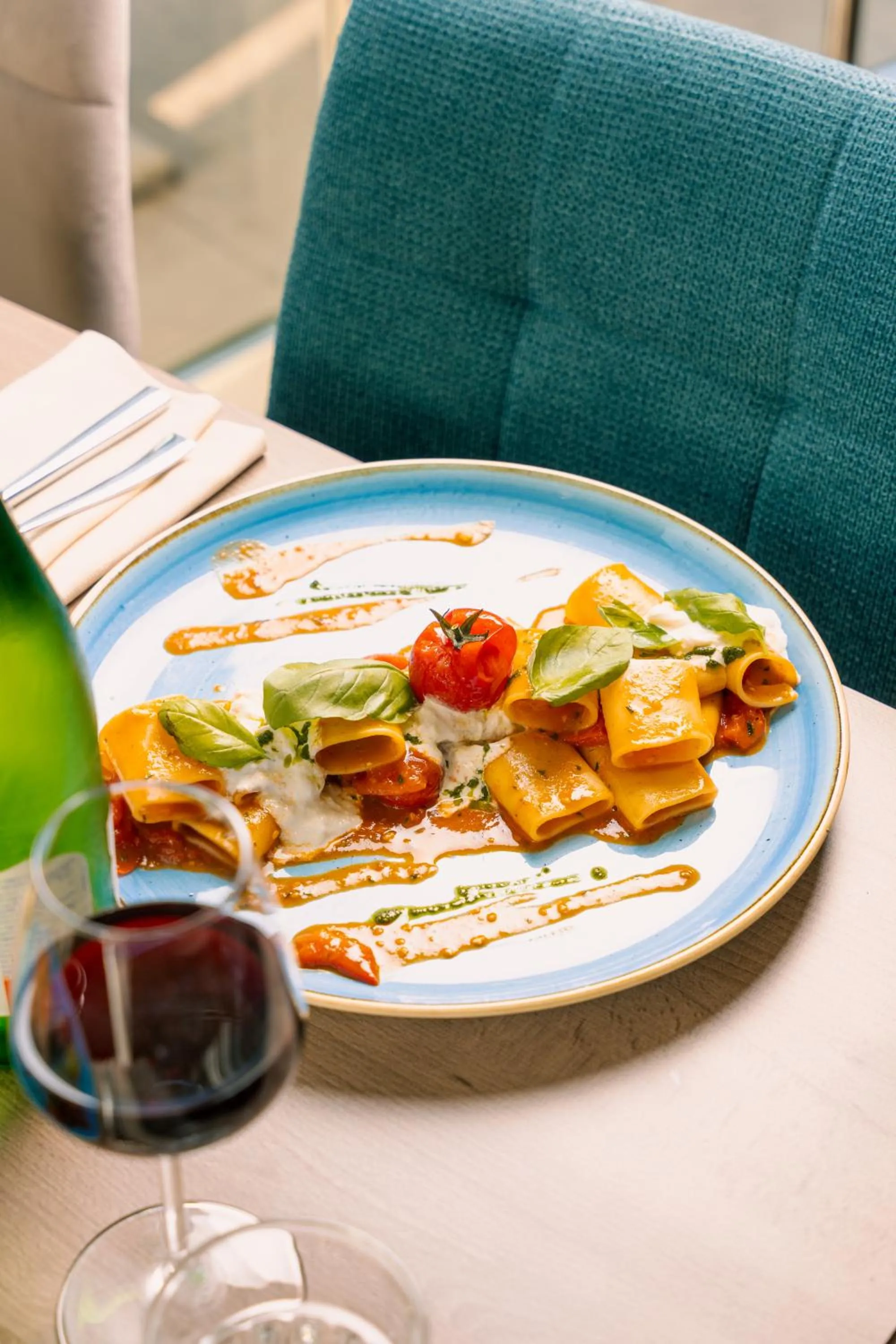 Restaurant/places to eat in Novotel Roma Est