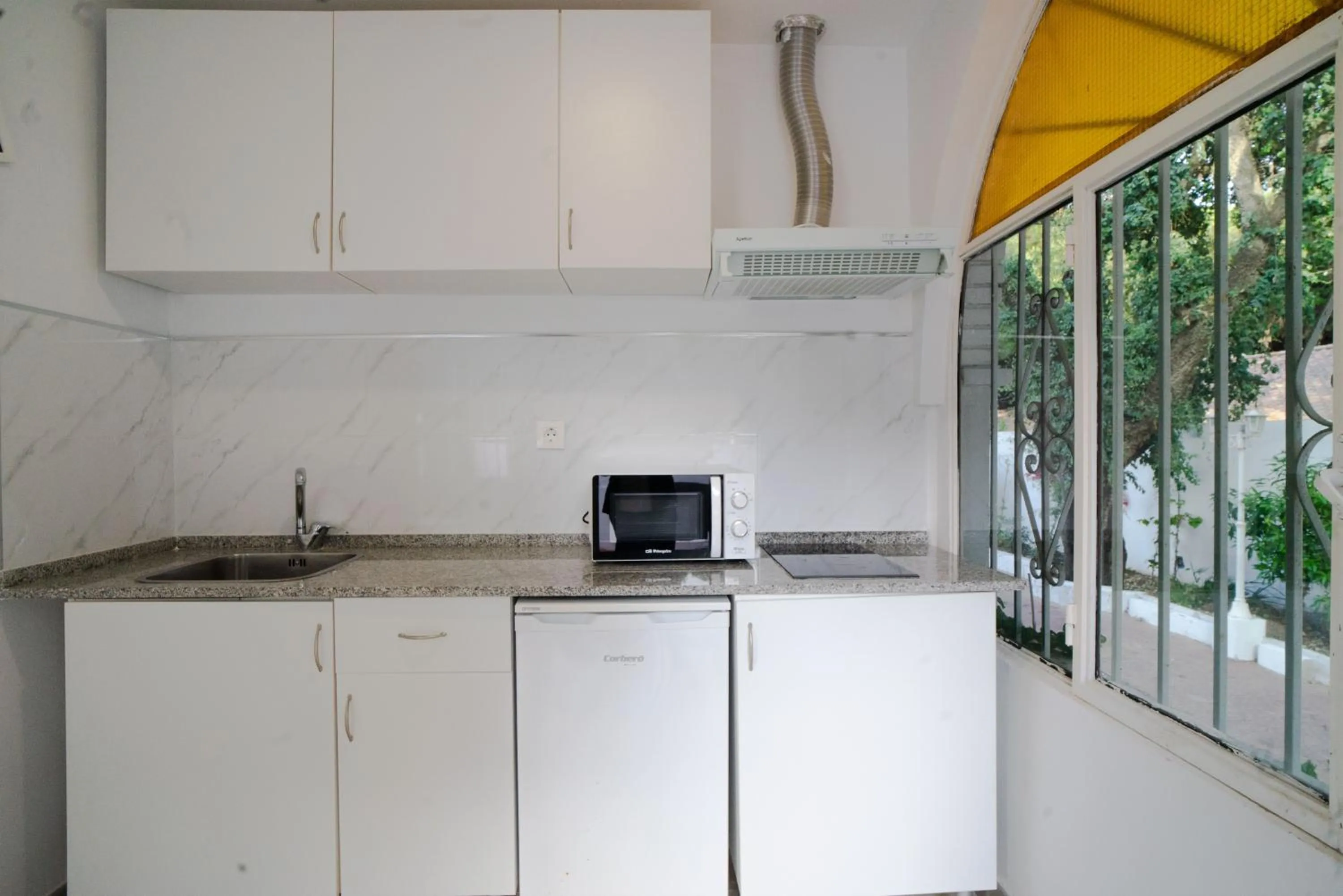 Kitchen or kitchenette in Villa Costa Marbella