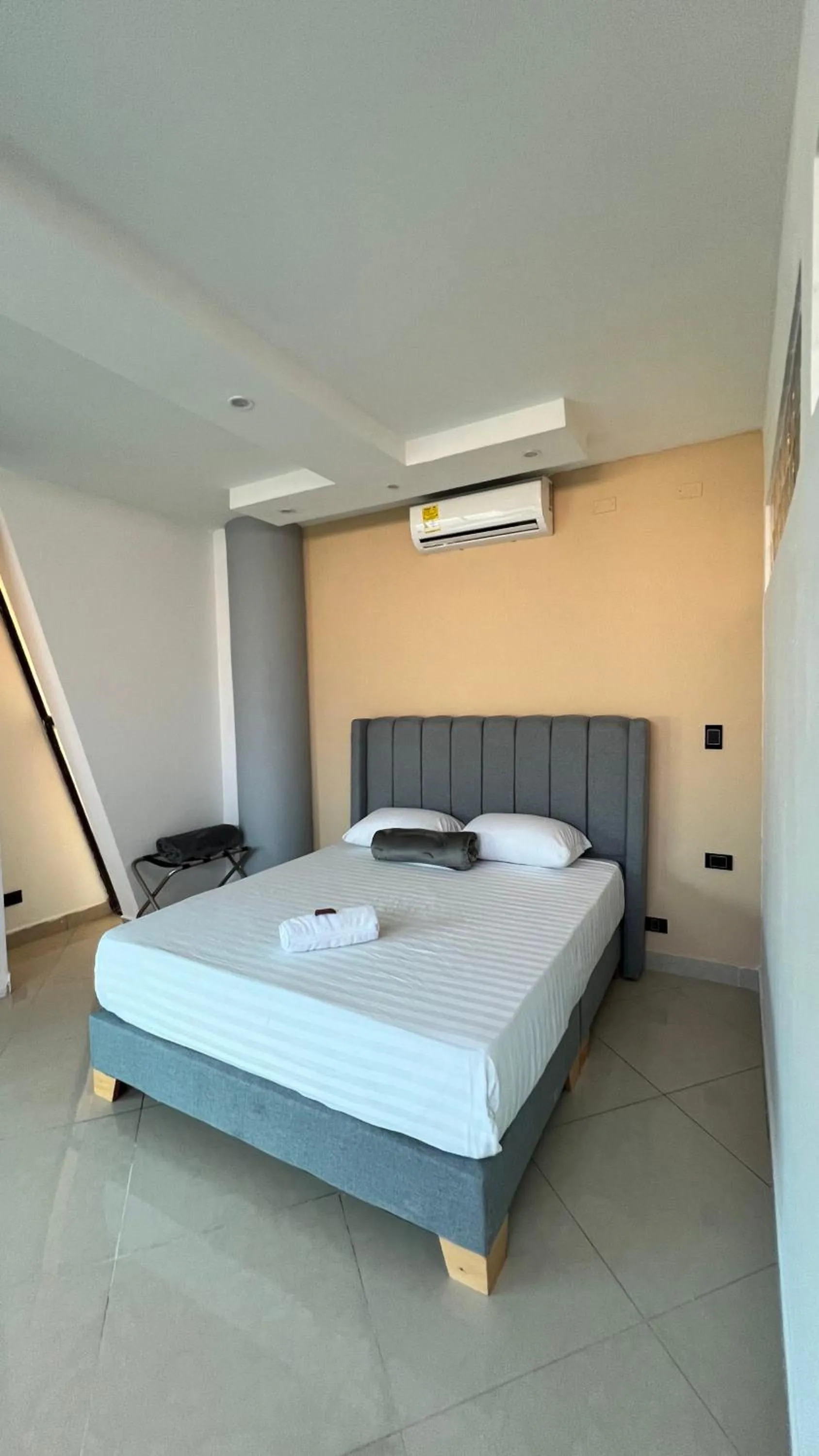 Bedroom, Bed in Hotel Gran Conquistador 33