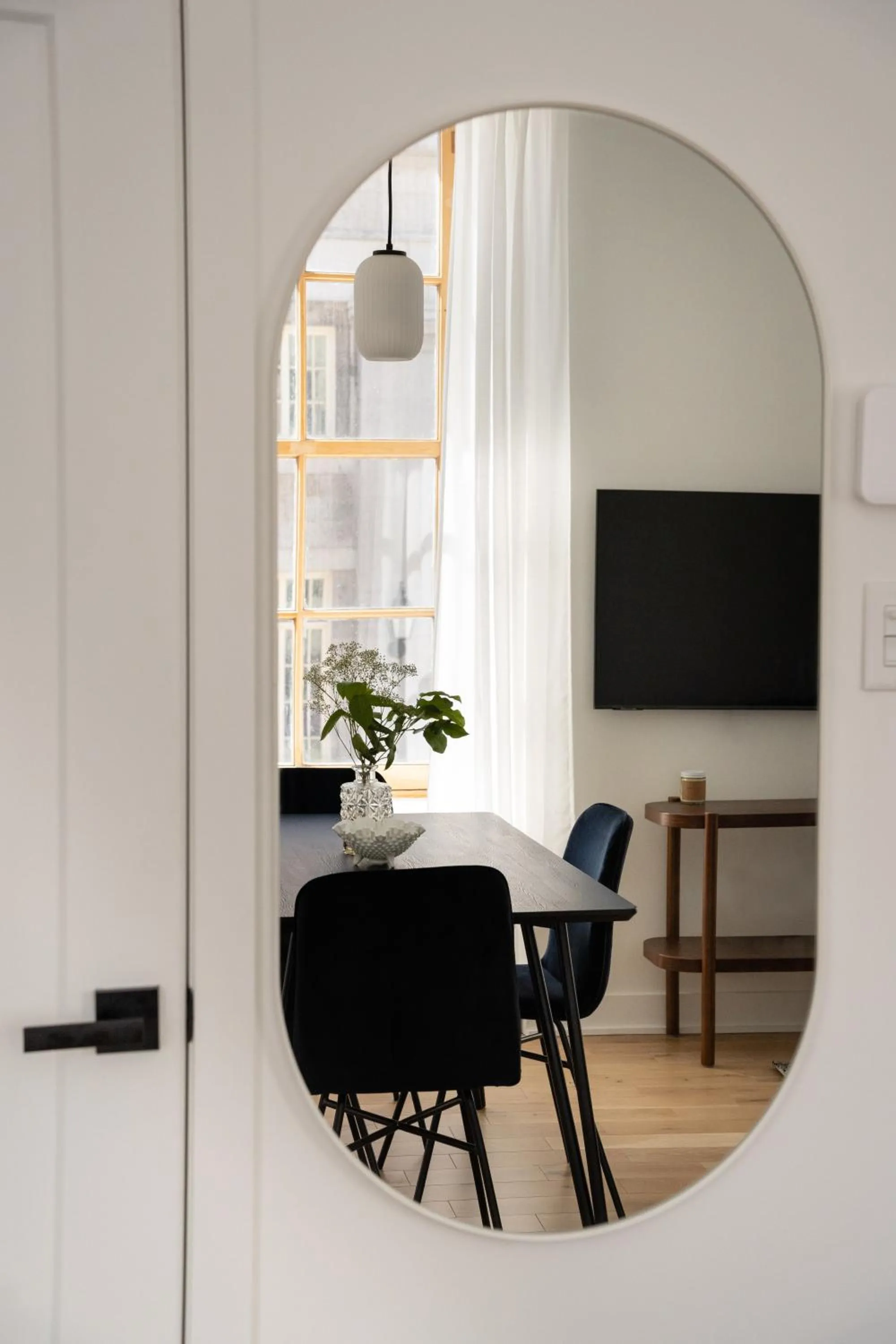 TV and multimedia in Maison Rasco by Luxury In Transit