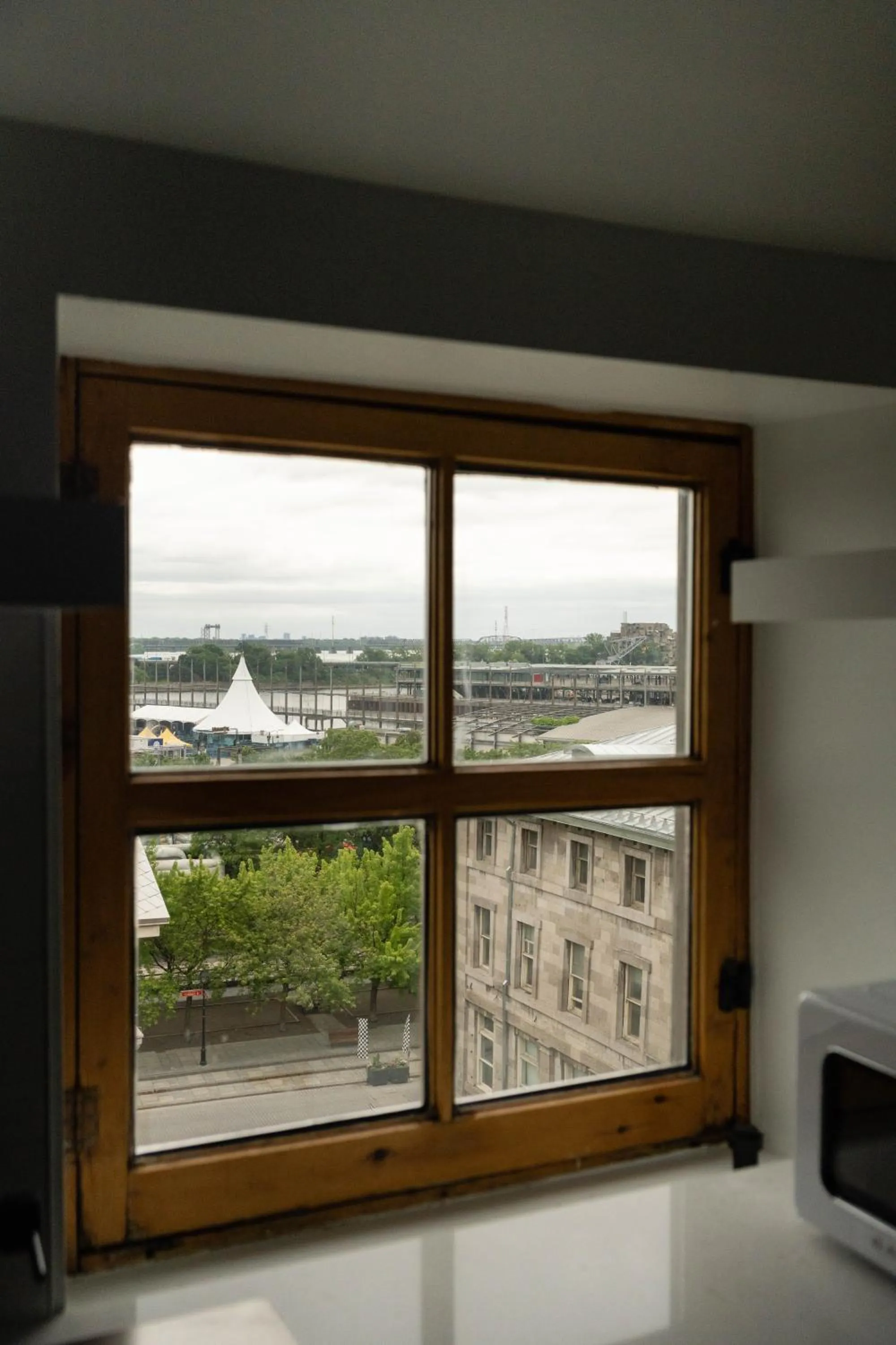 City view in Maison Rasco by Luxury In Transit