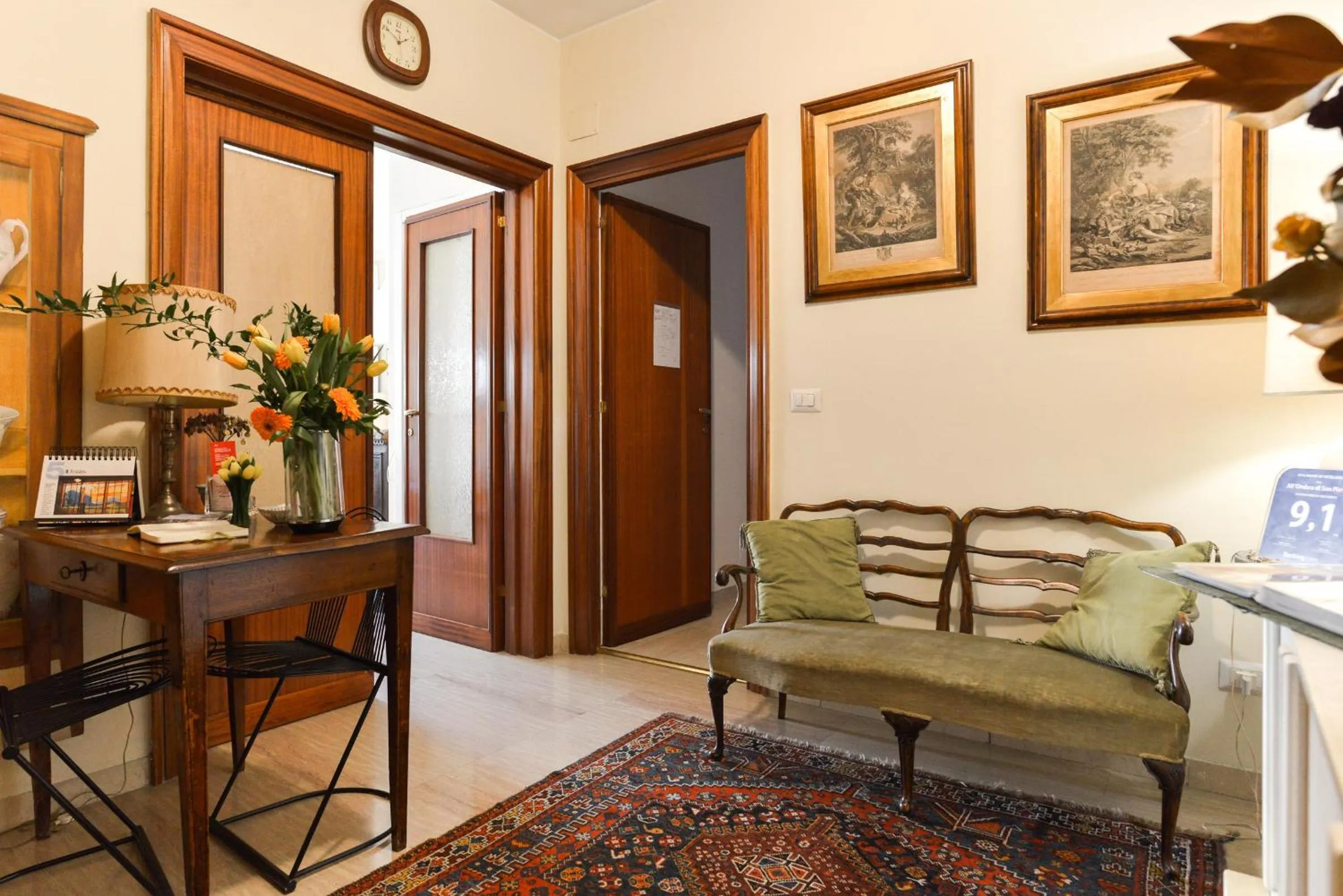 Lobby or reception in B&B All'Ombra di San Pietro