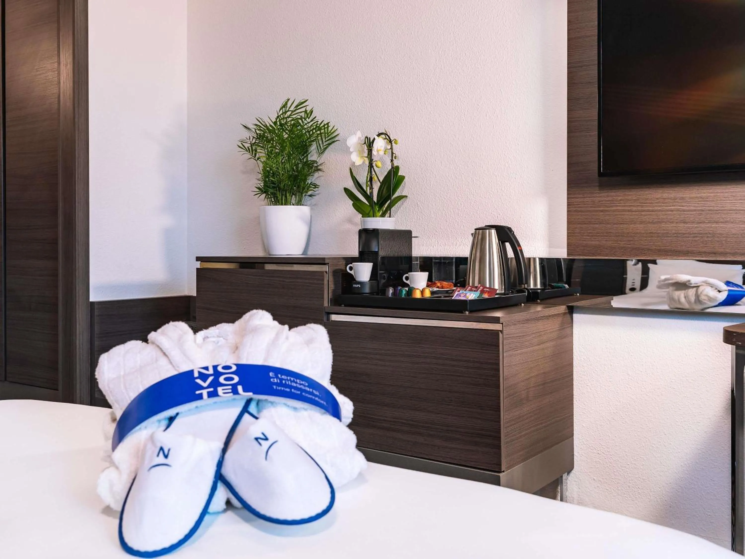 Bedroom, Bed in Novotel Milano Linate Aeroporto