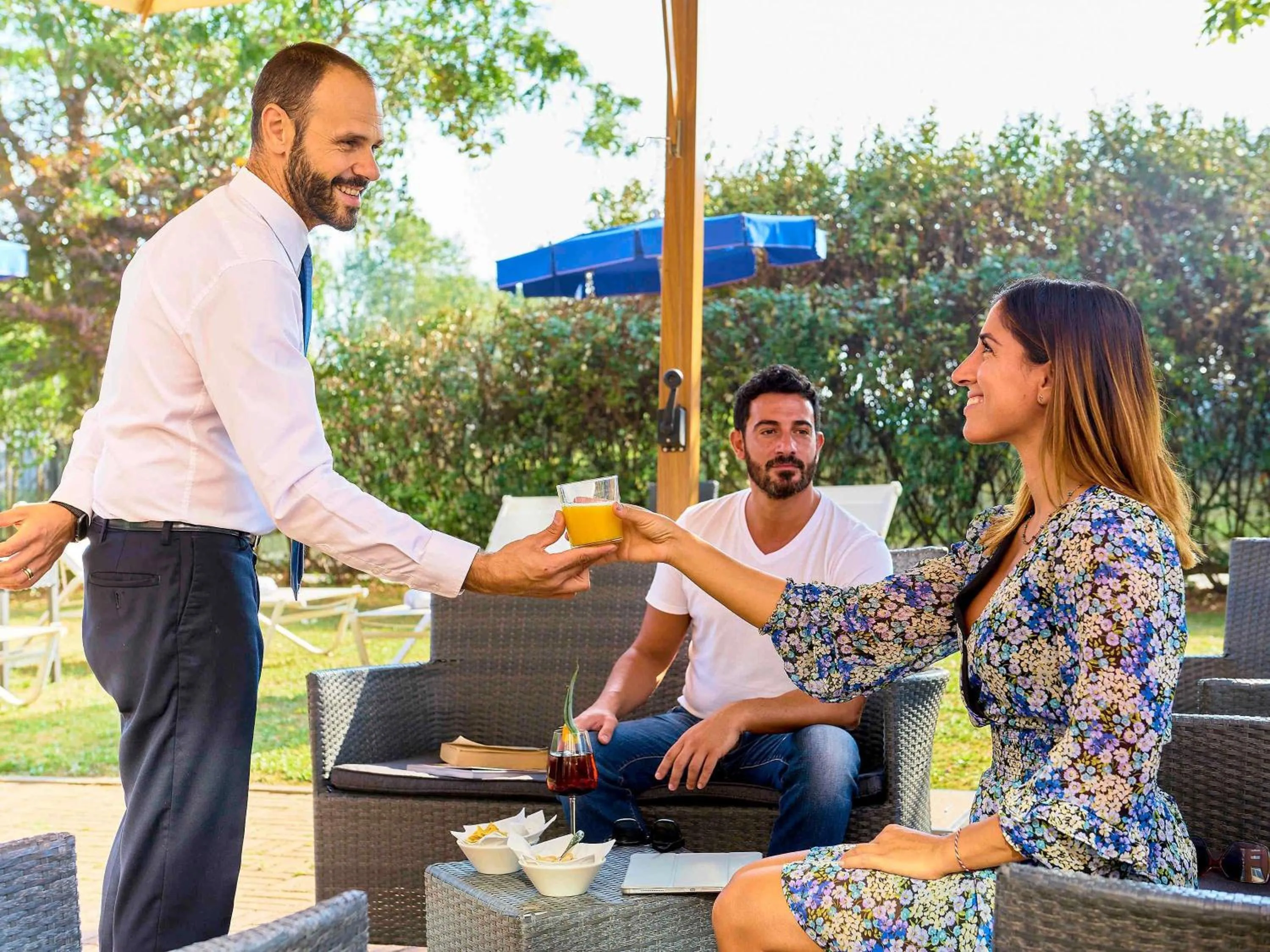 Lounge or bar in Novotel Torino Corso Giulio Cesare