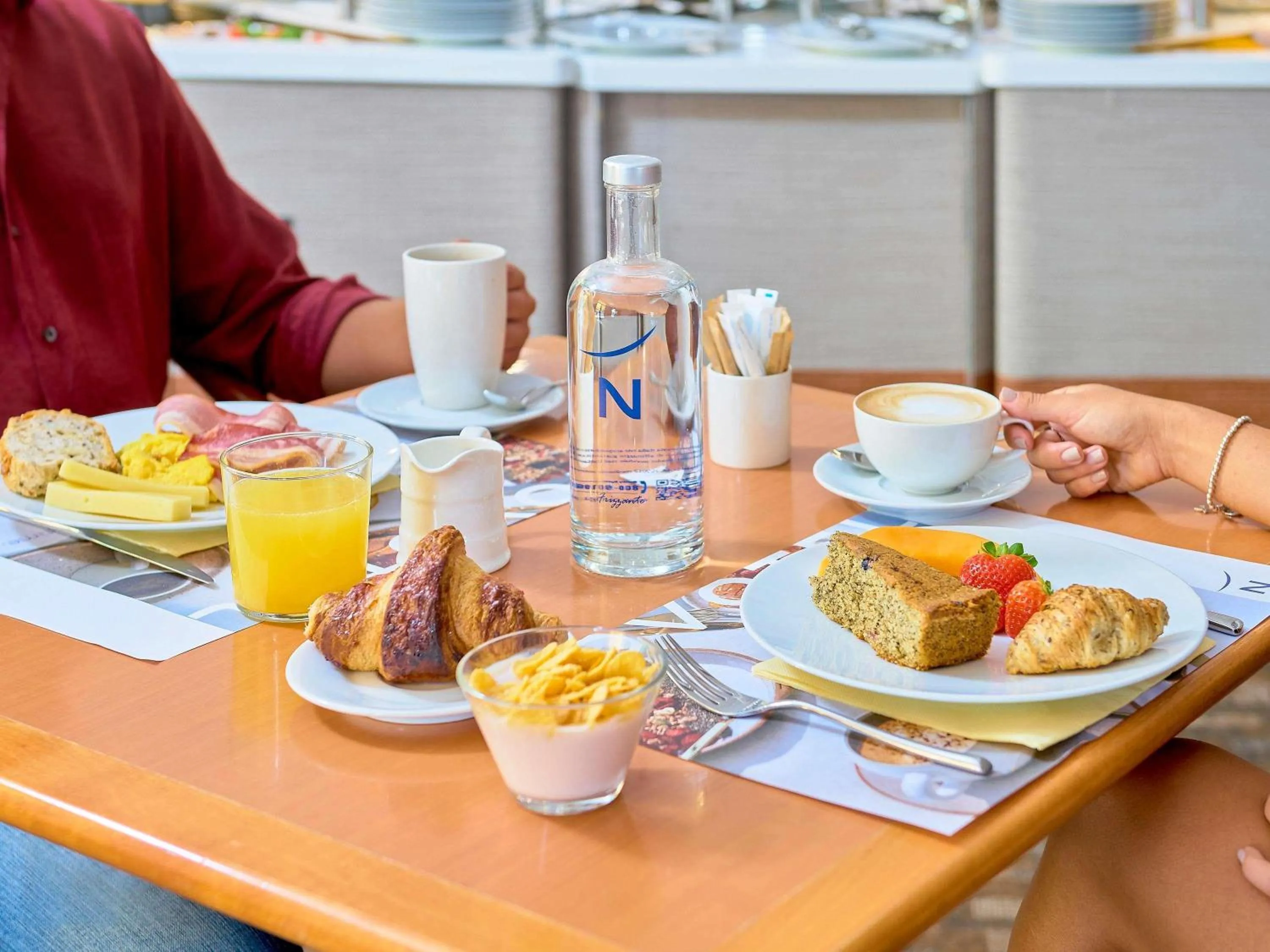 Breakfast in Novotel Torino Corso Giulio Cesare