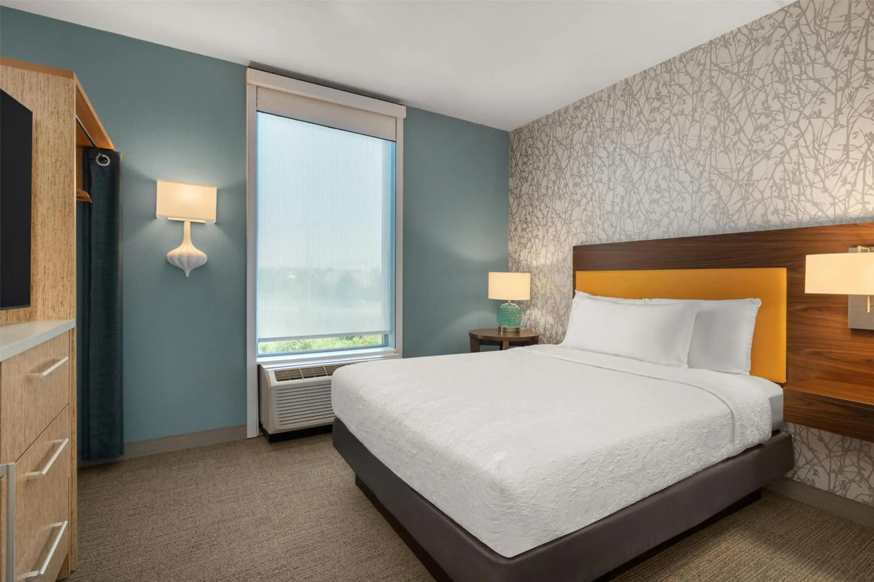 Bed in Home2 Suites by Hilton Baltimore/Aberdeen MD Bed in Home2 Suites by Hilton Baltimore/Aberdeen MD