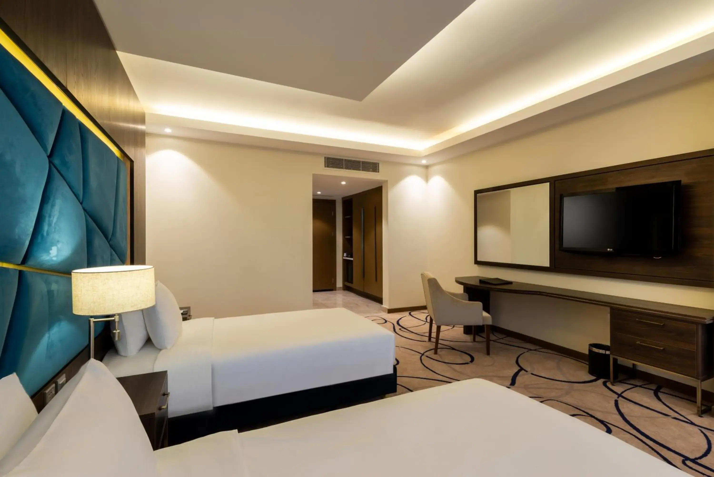 Deluxe Twin Room in Warwick Riyadh Al Wezarat Deluxe Twin Room in Warwick Riyadh Al Wezarat