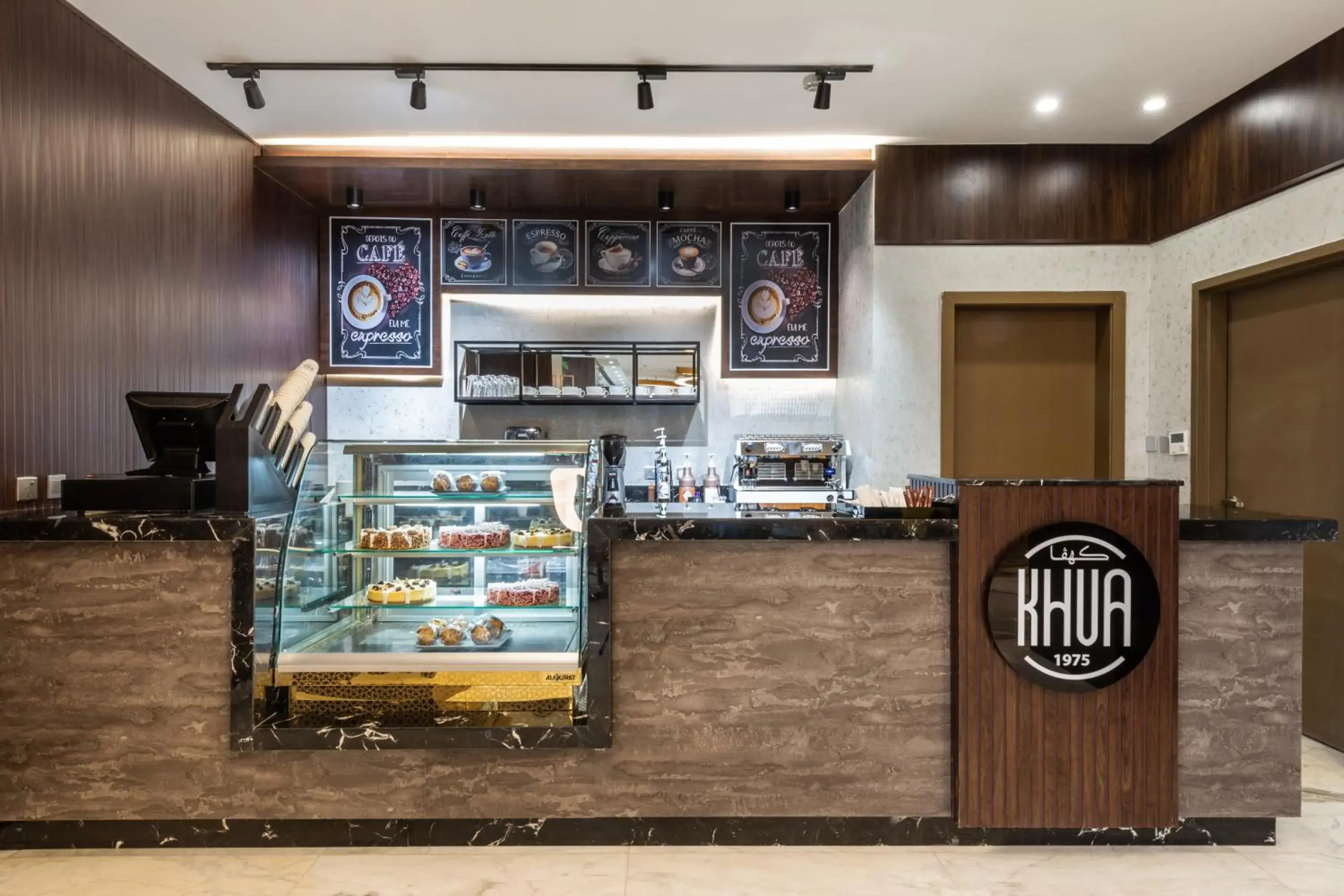 Lounge or bar in Warwick Riyadh Al Wezarat Lounge or bar in Warwick Riyadh Al Wezarat