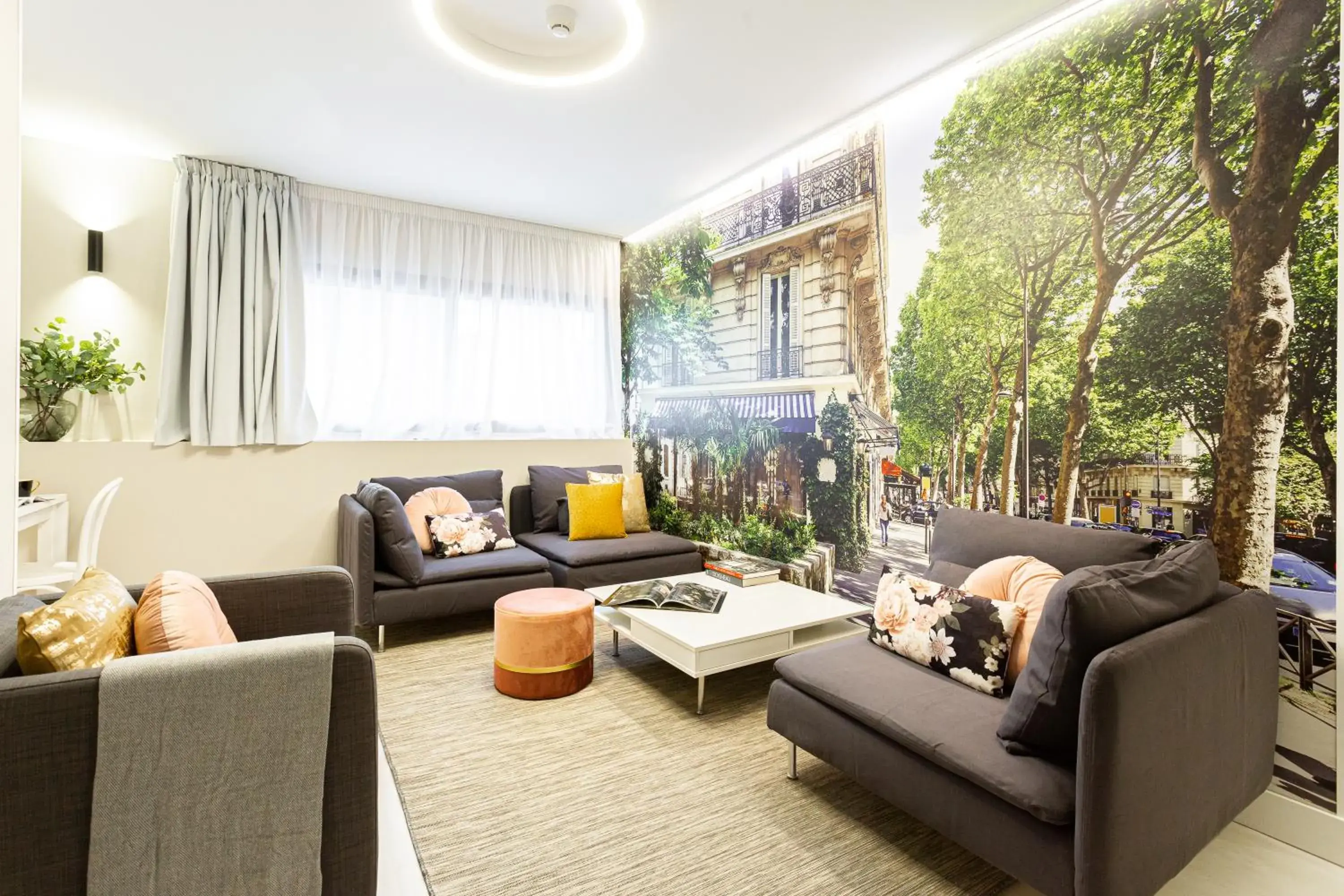 Two-Bedroom Apartment in Fly Rooms Madrid Airport Two-Bedroom Apartment in Fly Rooms Madrid Airport