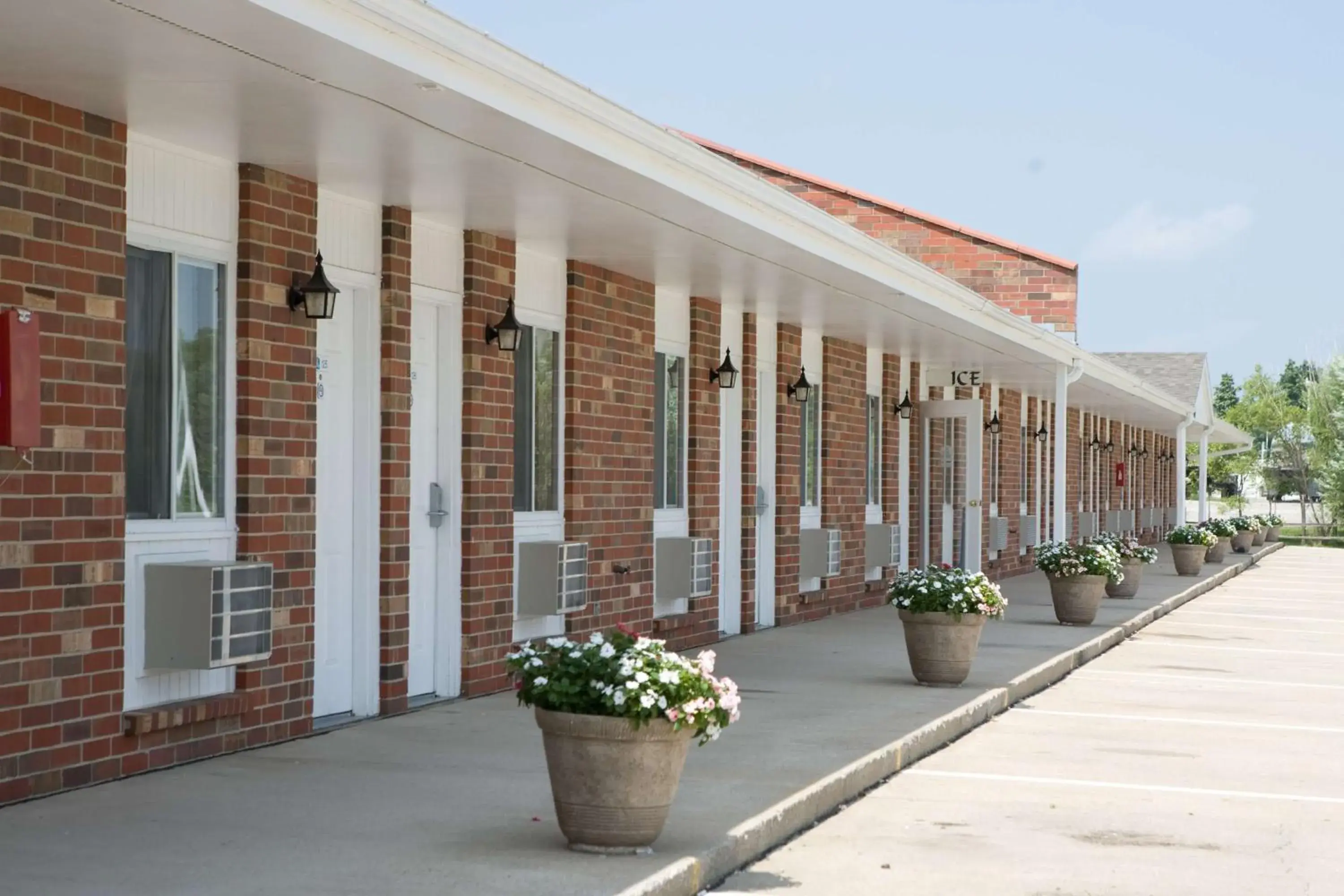 Property building in SureStay by Best Western Cameron Property building in SureStay by Best Western Cameron