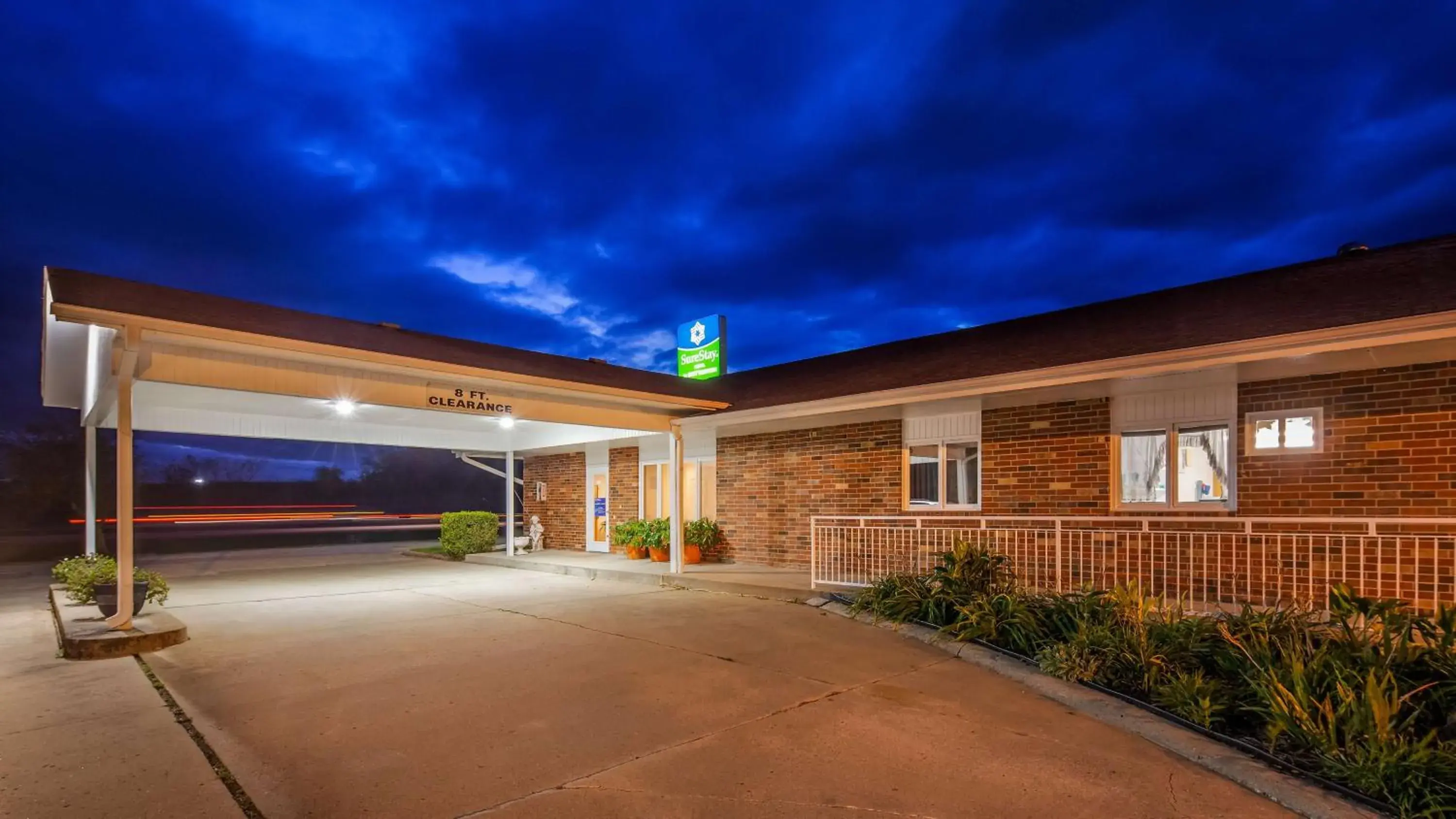 Property building in SureStay by Best Western Cameron Property building in SureStay by Best Western Cameron