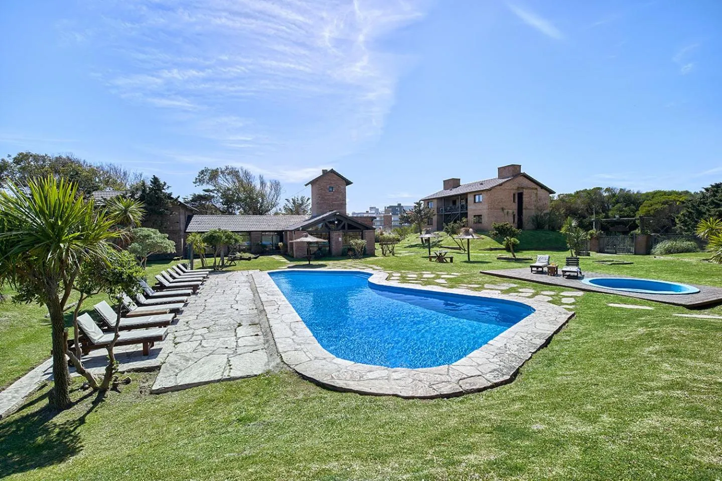 Garden in Marina Green Club