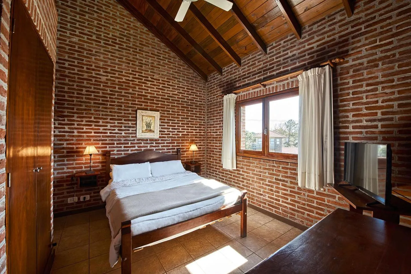 Bedroom in Marina Green Club