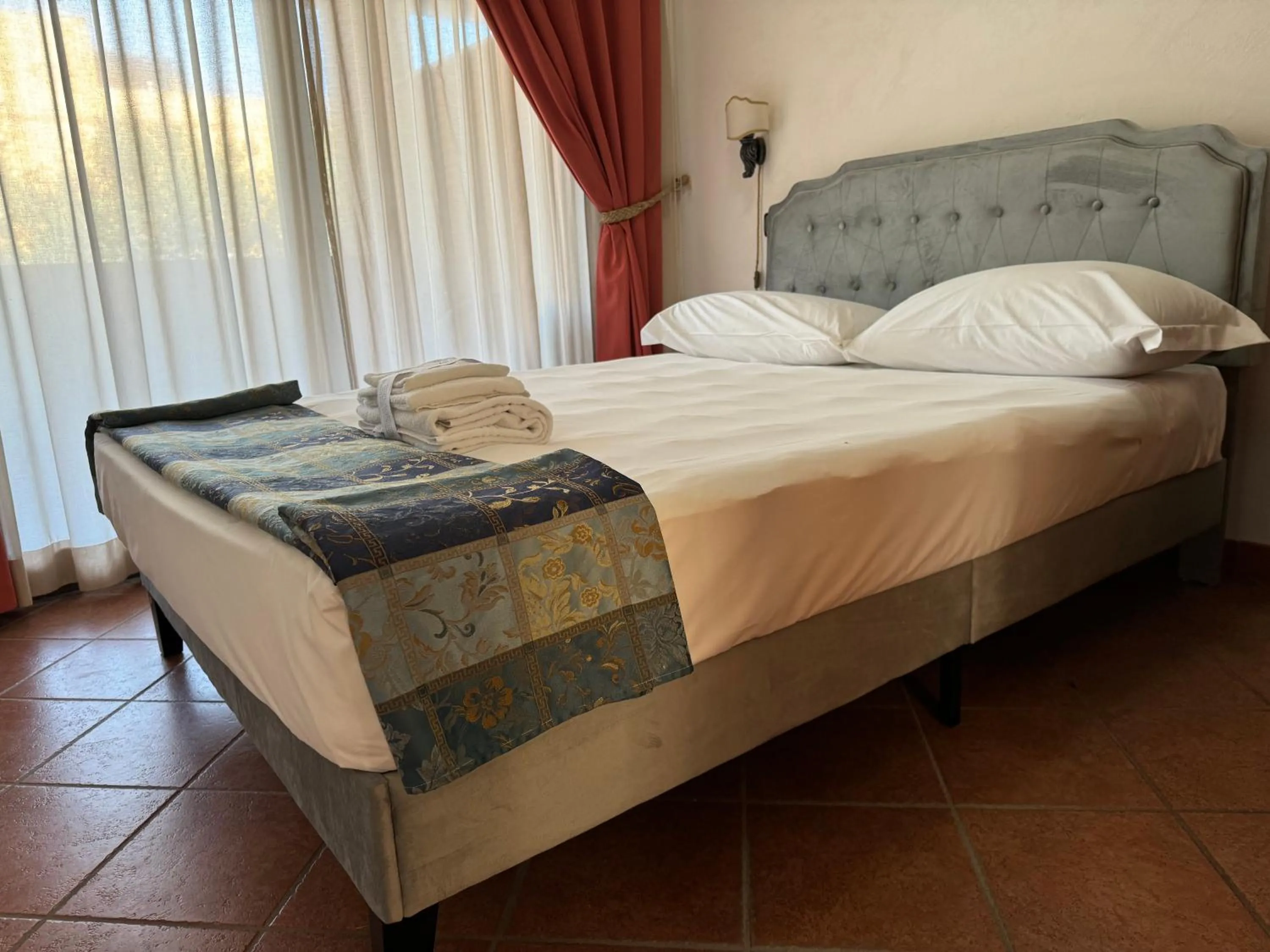 Bed in EURO HOUSE INN airport