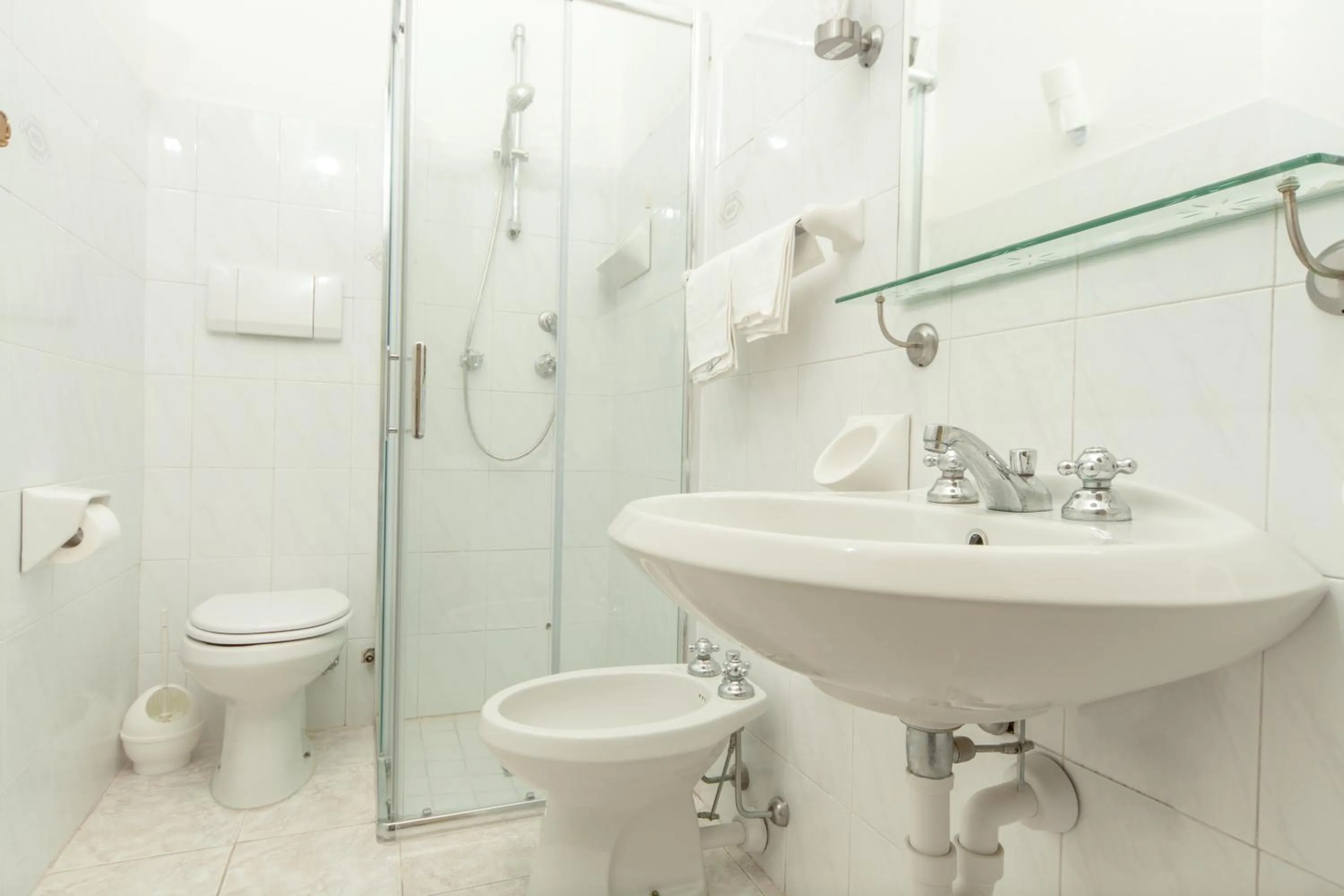 Bathroom in Hotel Ape Regina