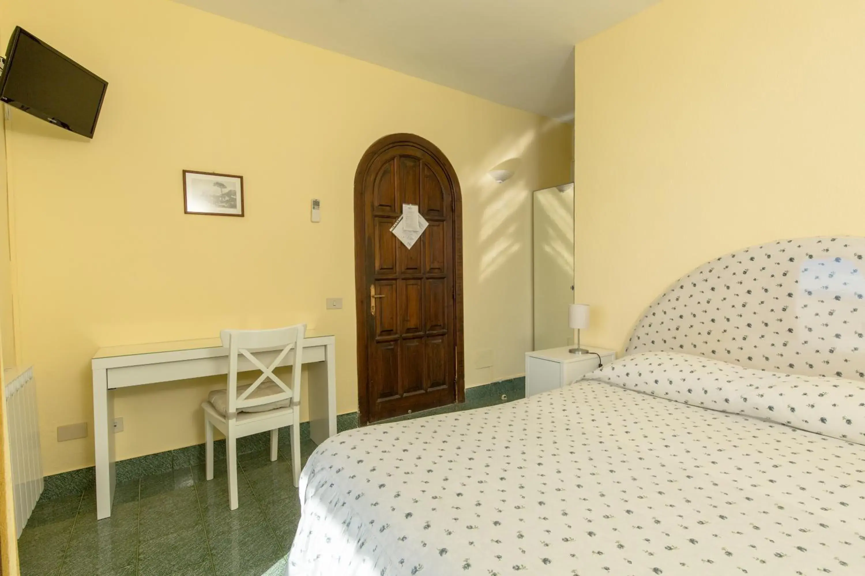 Double Room in Hotel Ape Regina Double Room in Hotel Ape Regina