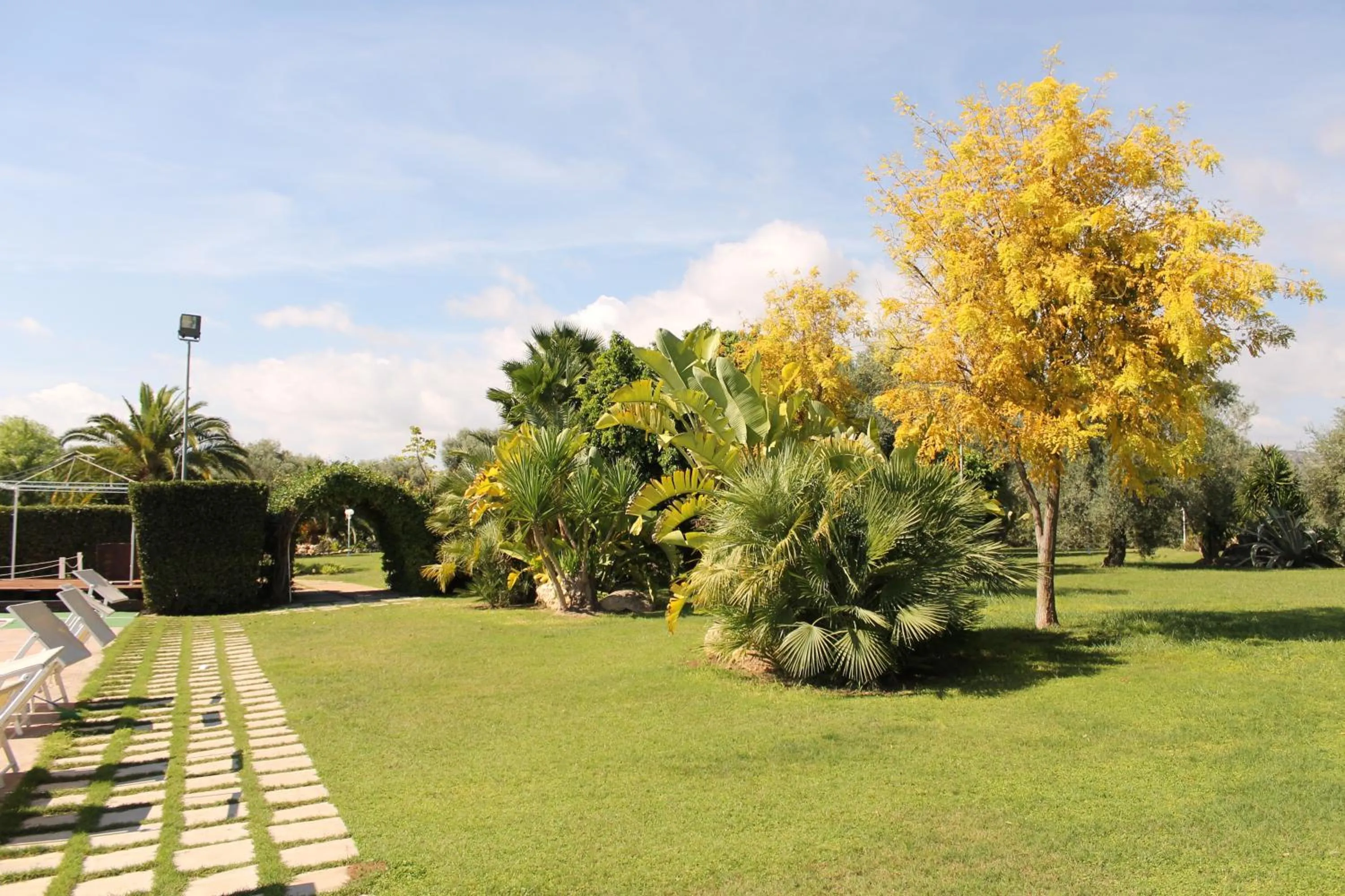 Garden in Valle di Mare Country Resort