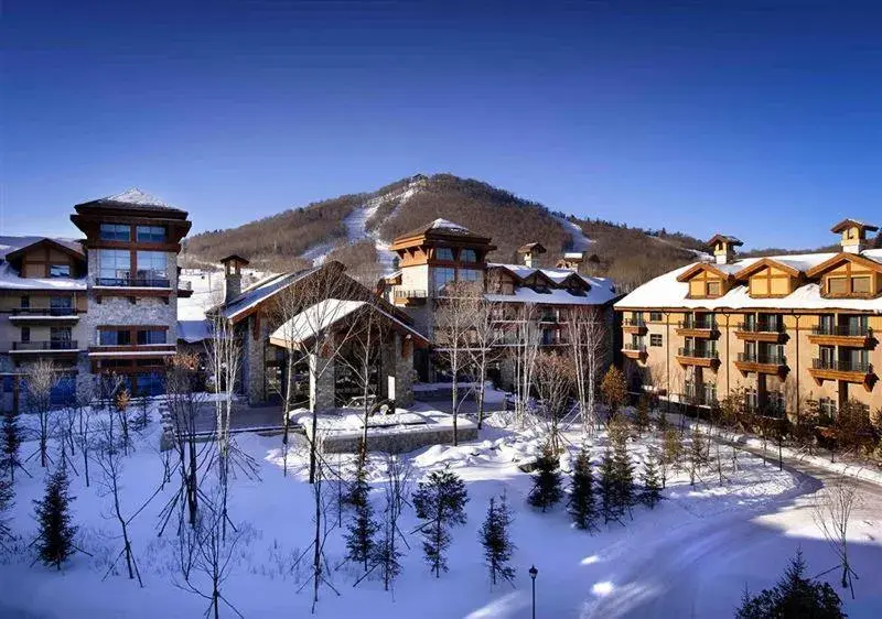 Property building in Hyatt Regency Changbaishan Property building in Hyatt Regency Changbaishan