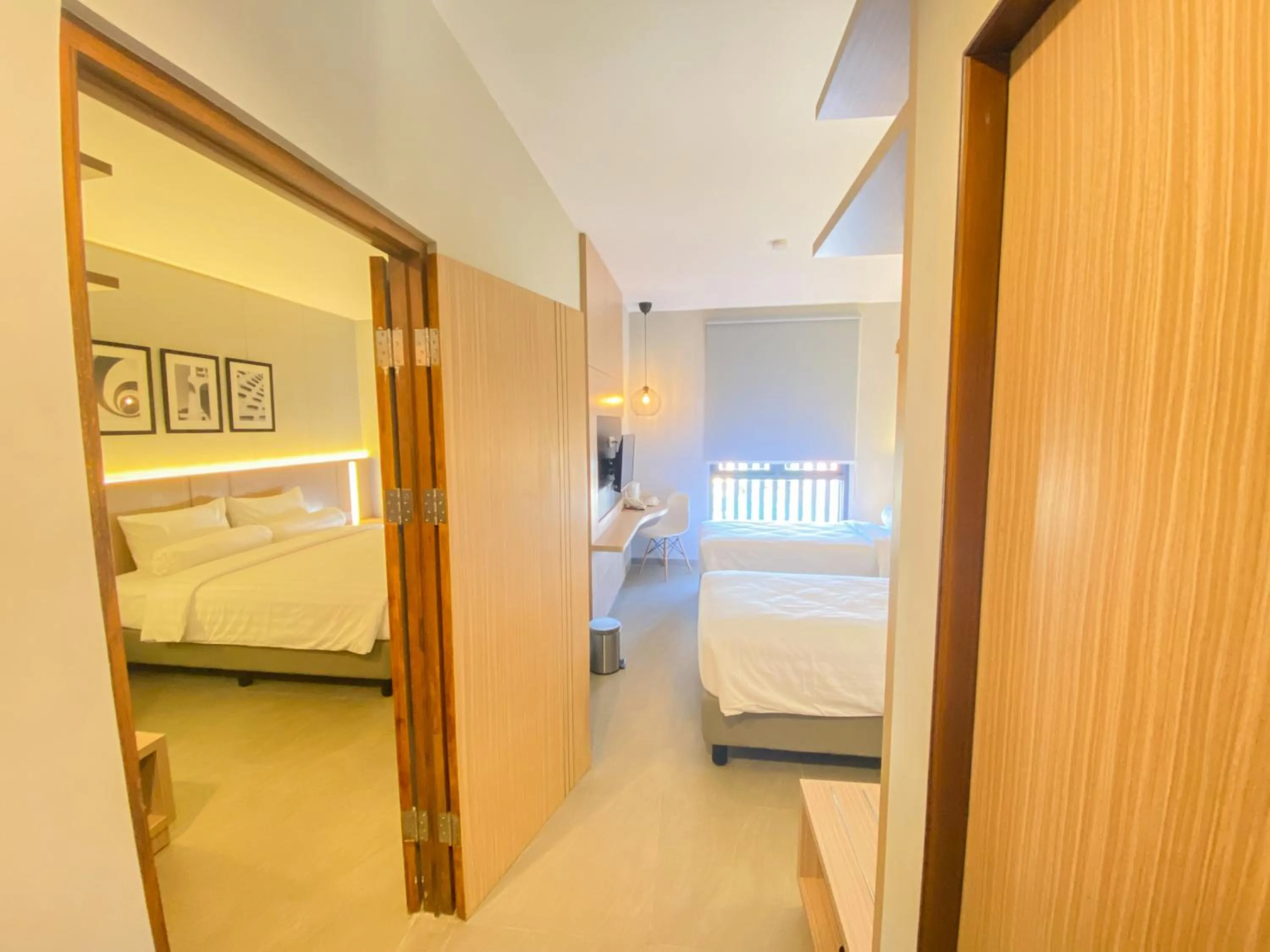 Photo of the whole room, Bed in Front One King Hotel Tuban