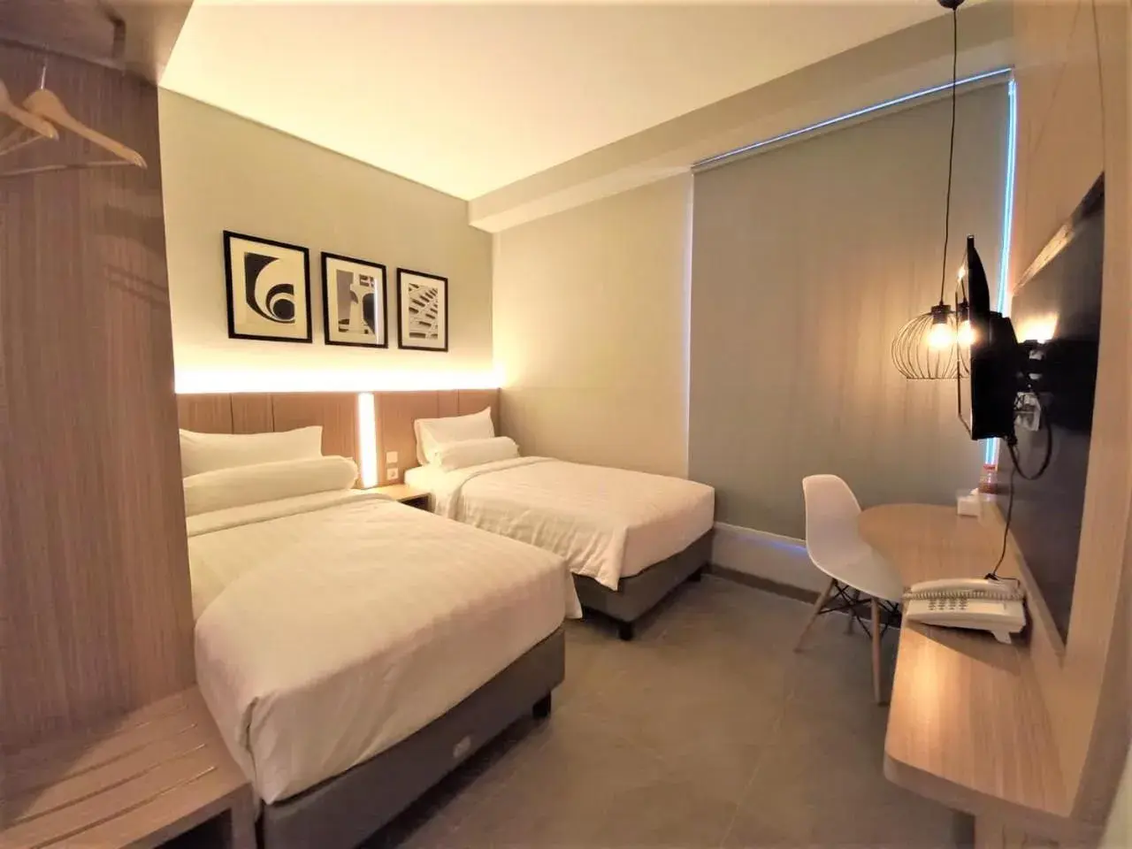 Superior Twin Room in Front One King Hotel Tuban Superior Twin Room in Front One King Hotel Tuban