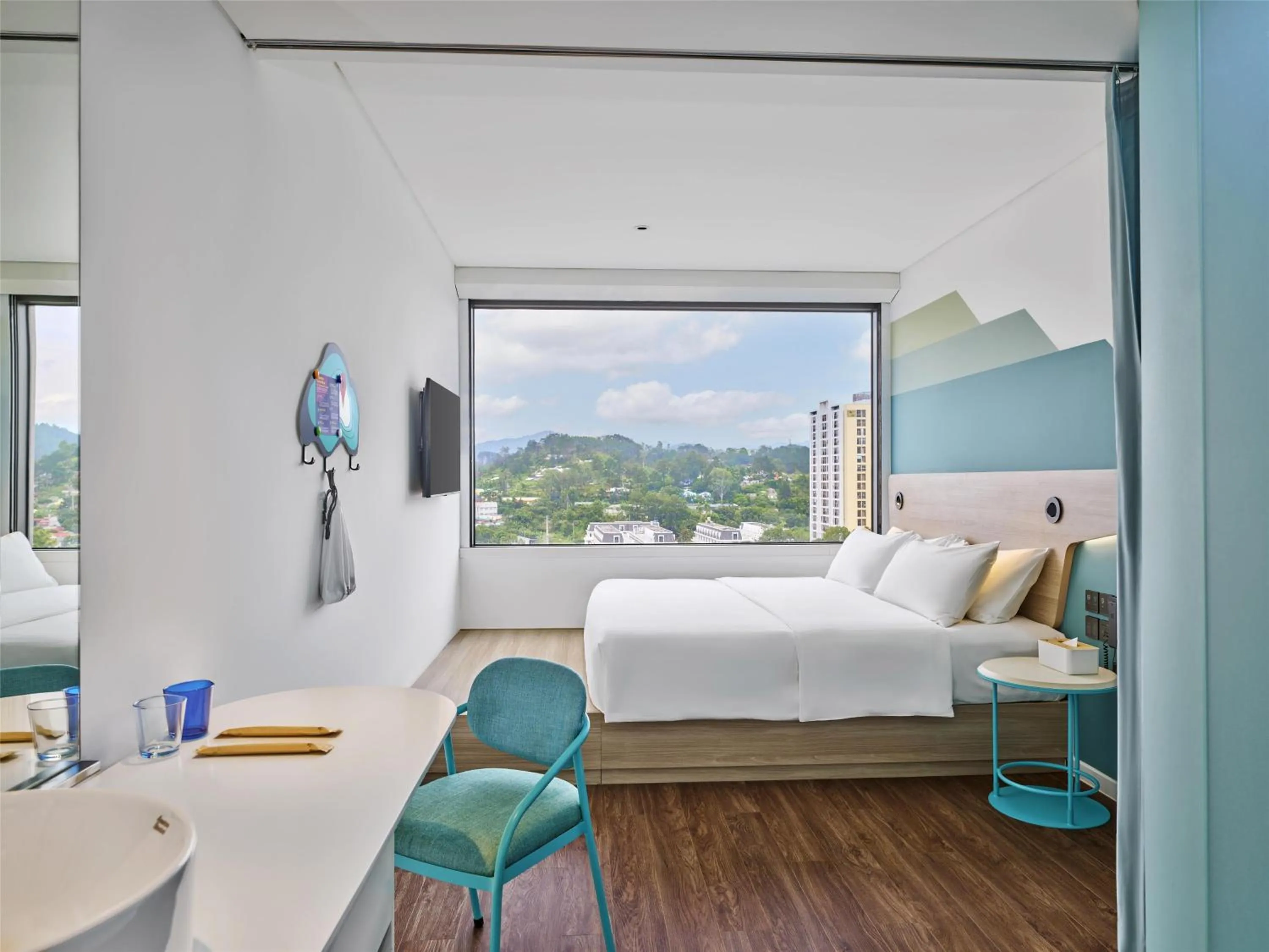 Bedroom, Bed in Tru by Hilton Lang Son City Centre