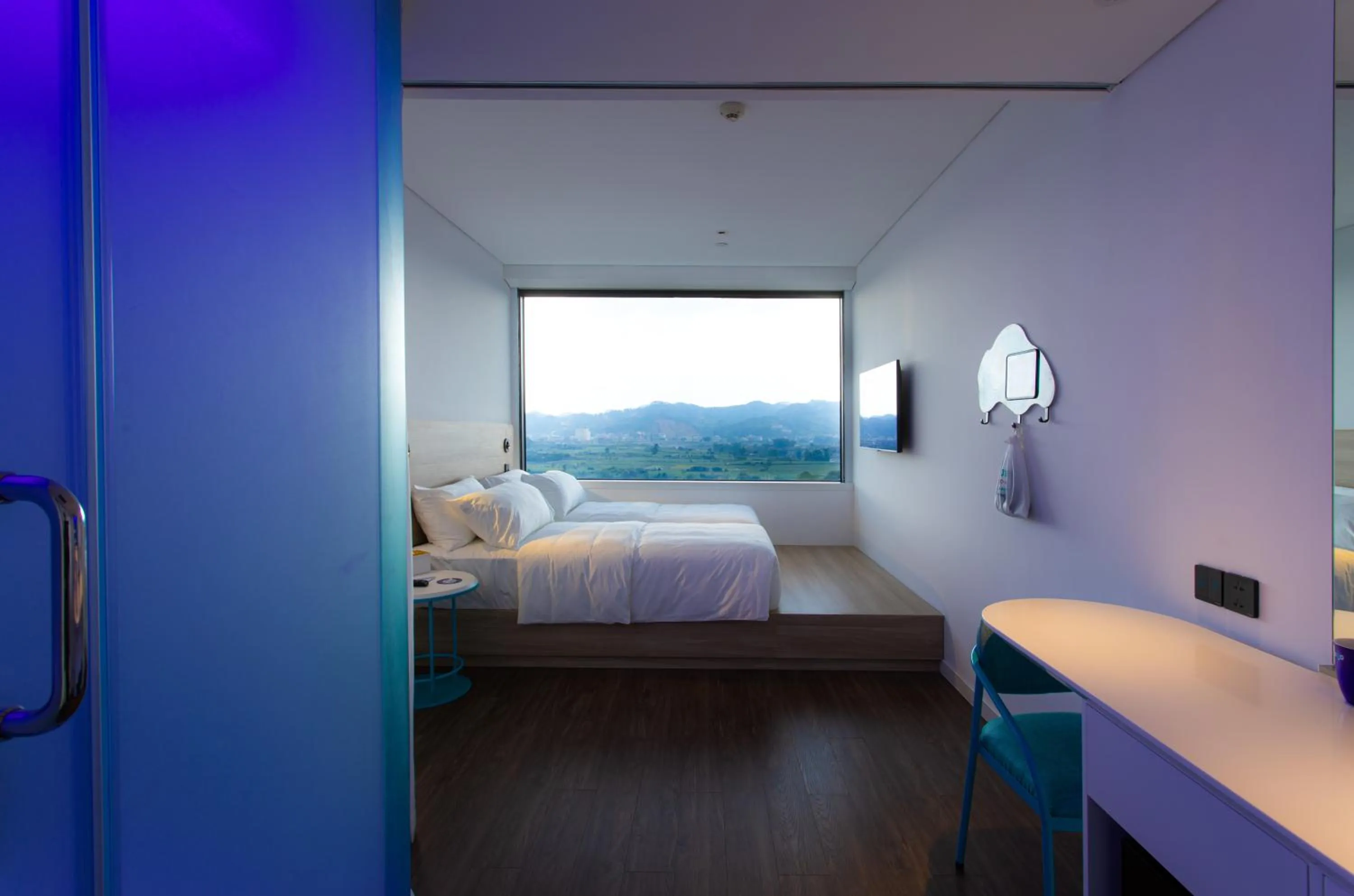 Deluxe Twin Room - single occupancy in Tru by Hilton Lang Son City Centre