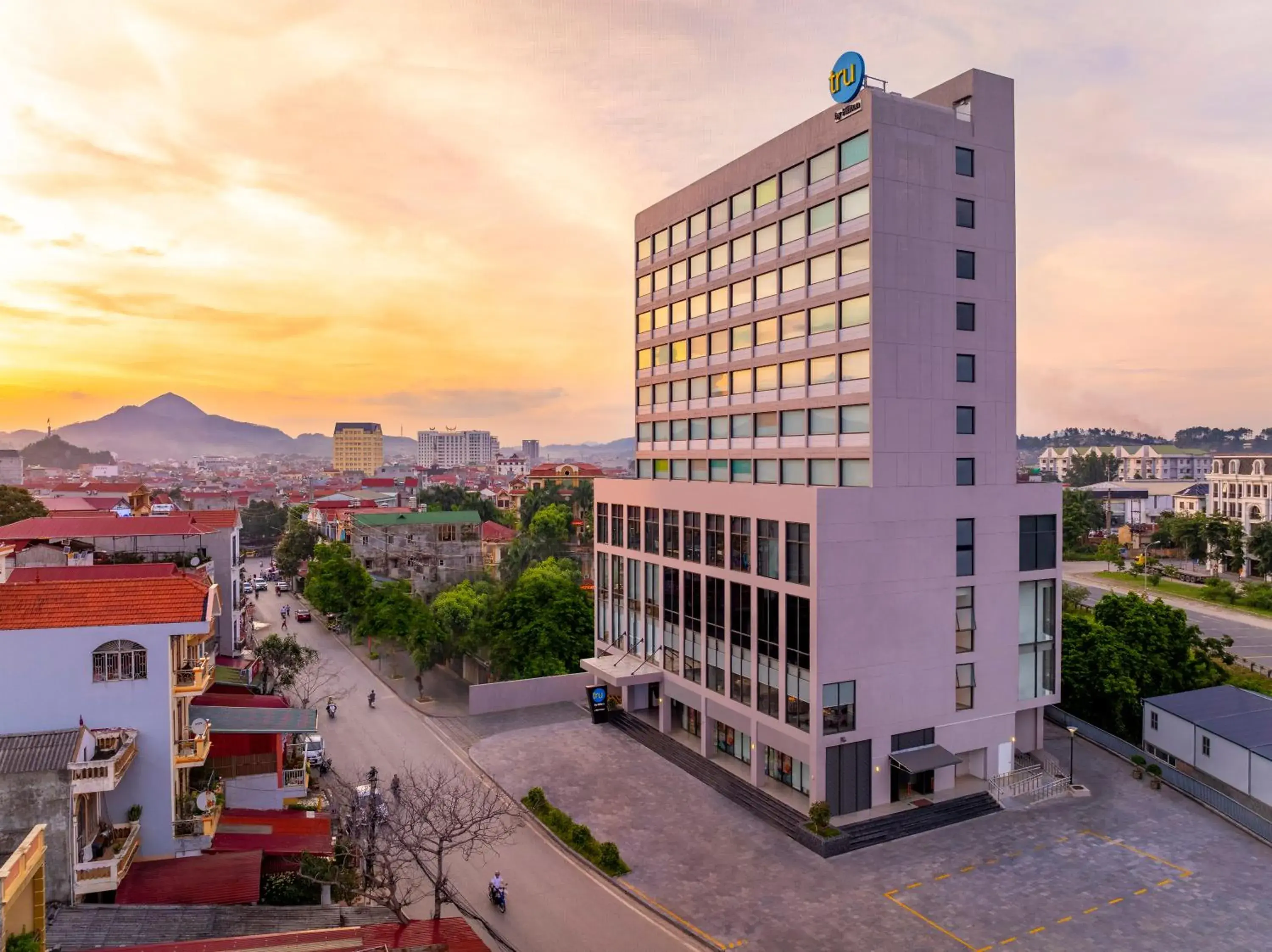 Property building in Tru by Hilton Lang Son City Centre Property building in Tru by Hilton Lang Son City Centre
