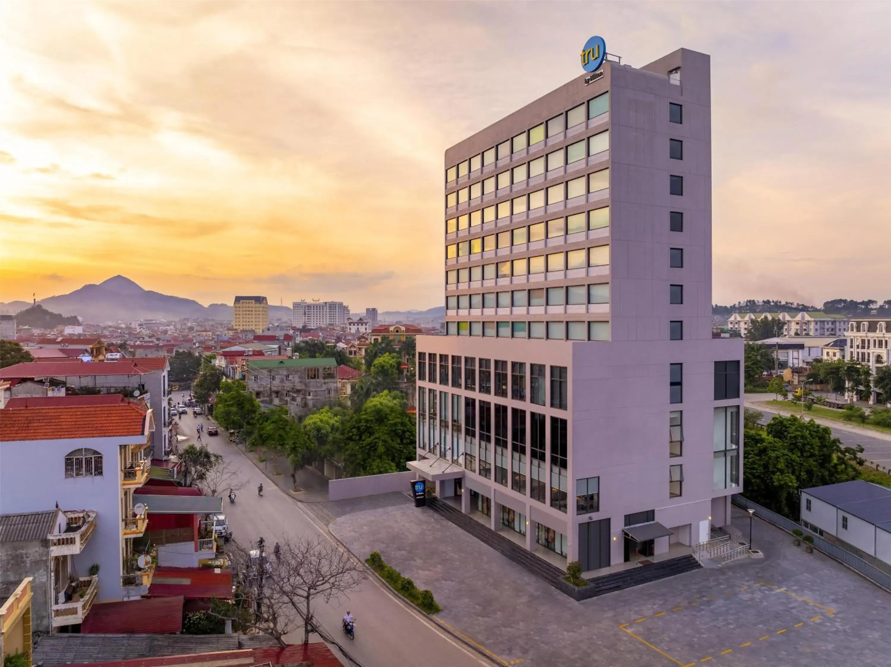 Property building in Tru by Hilton Lang Son City Centre Property building in Tru by Hilton Lang Son City Centre