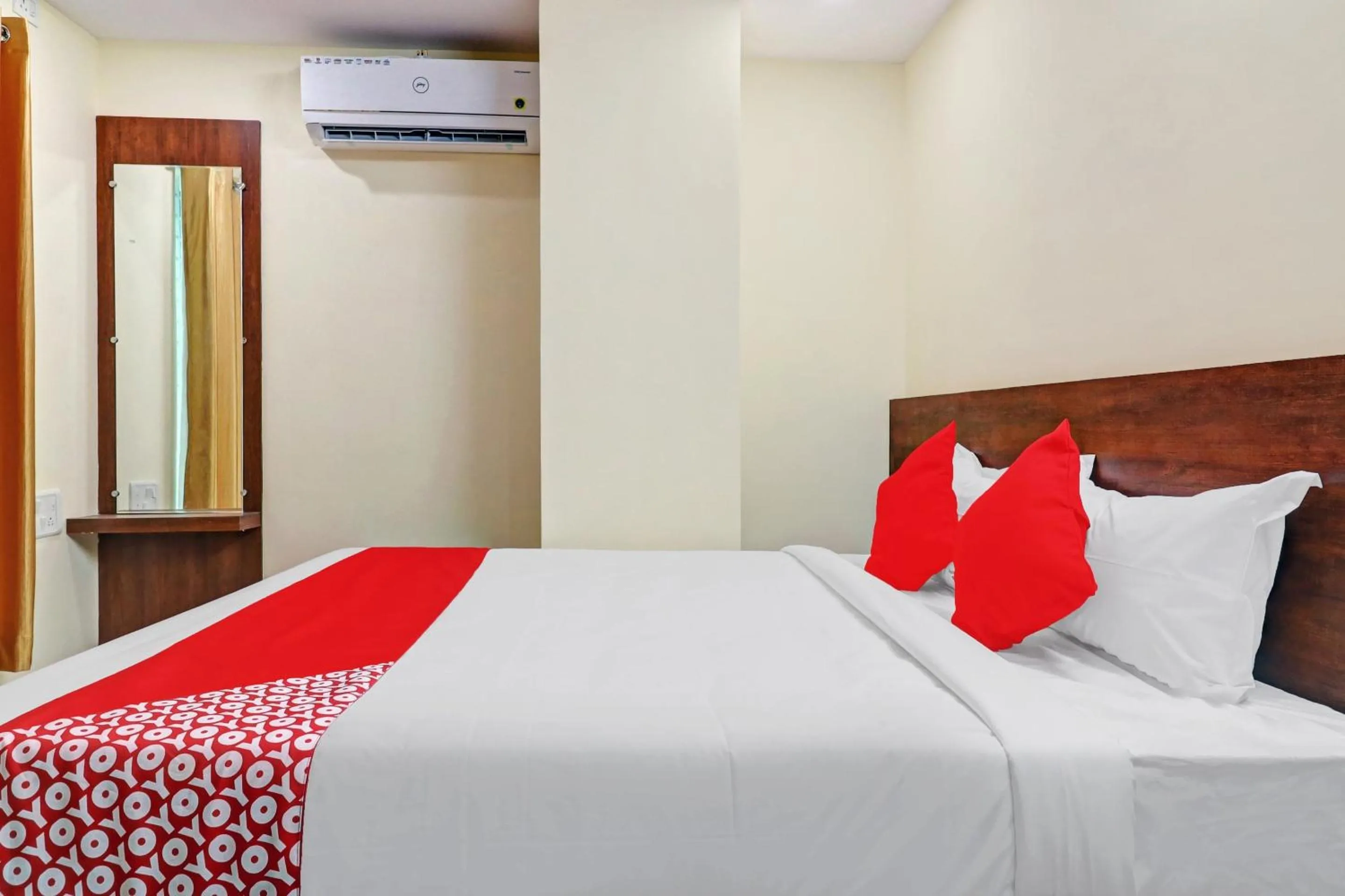 Bedroom, Bed in Hotel O Silver House Near Mantri Square Mall