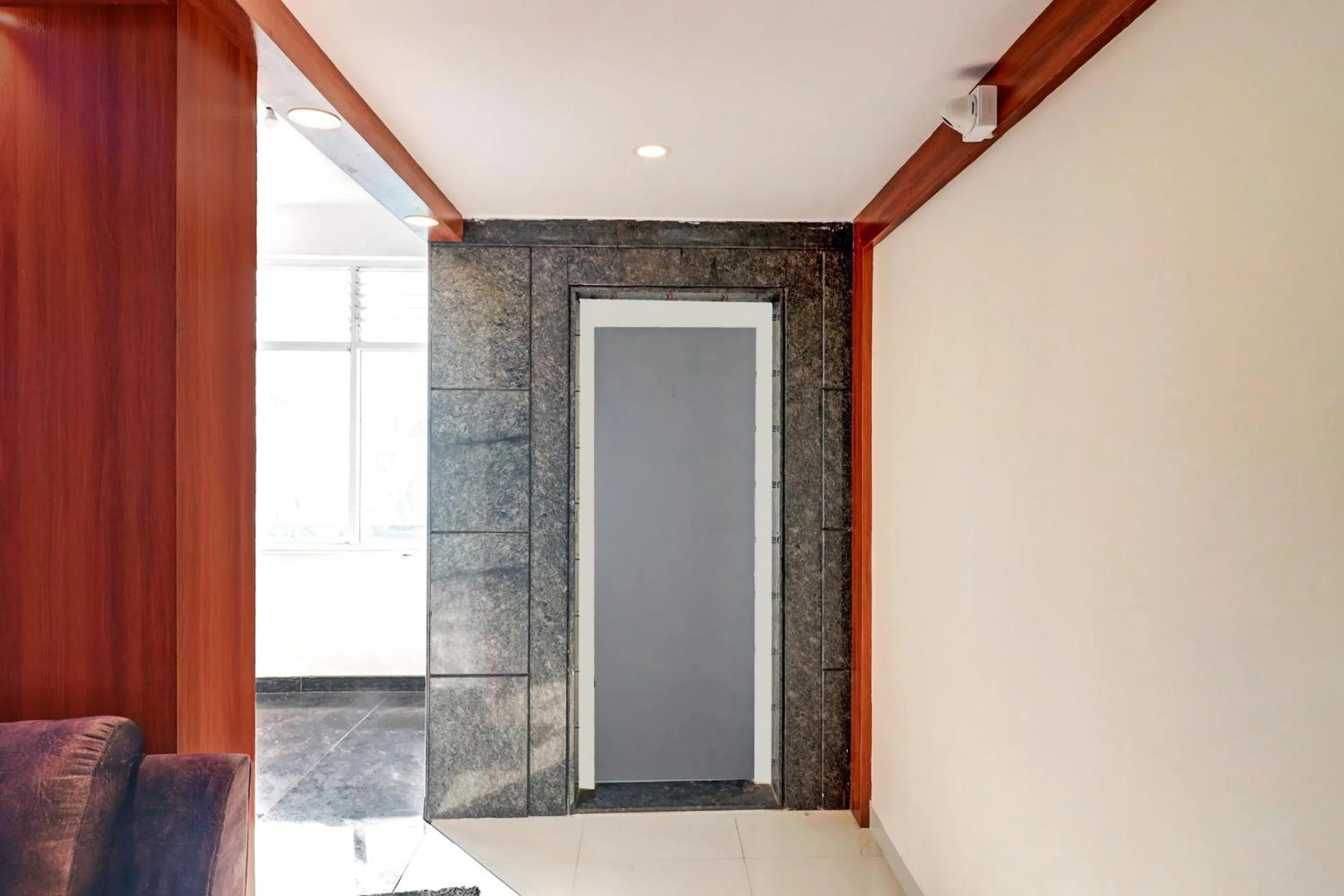 Lobby or reception in Hotel O Silver House Near Mantri Square Mall