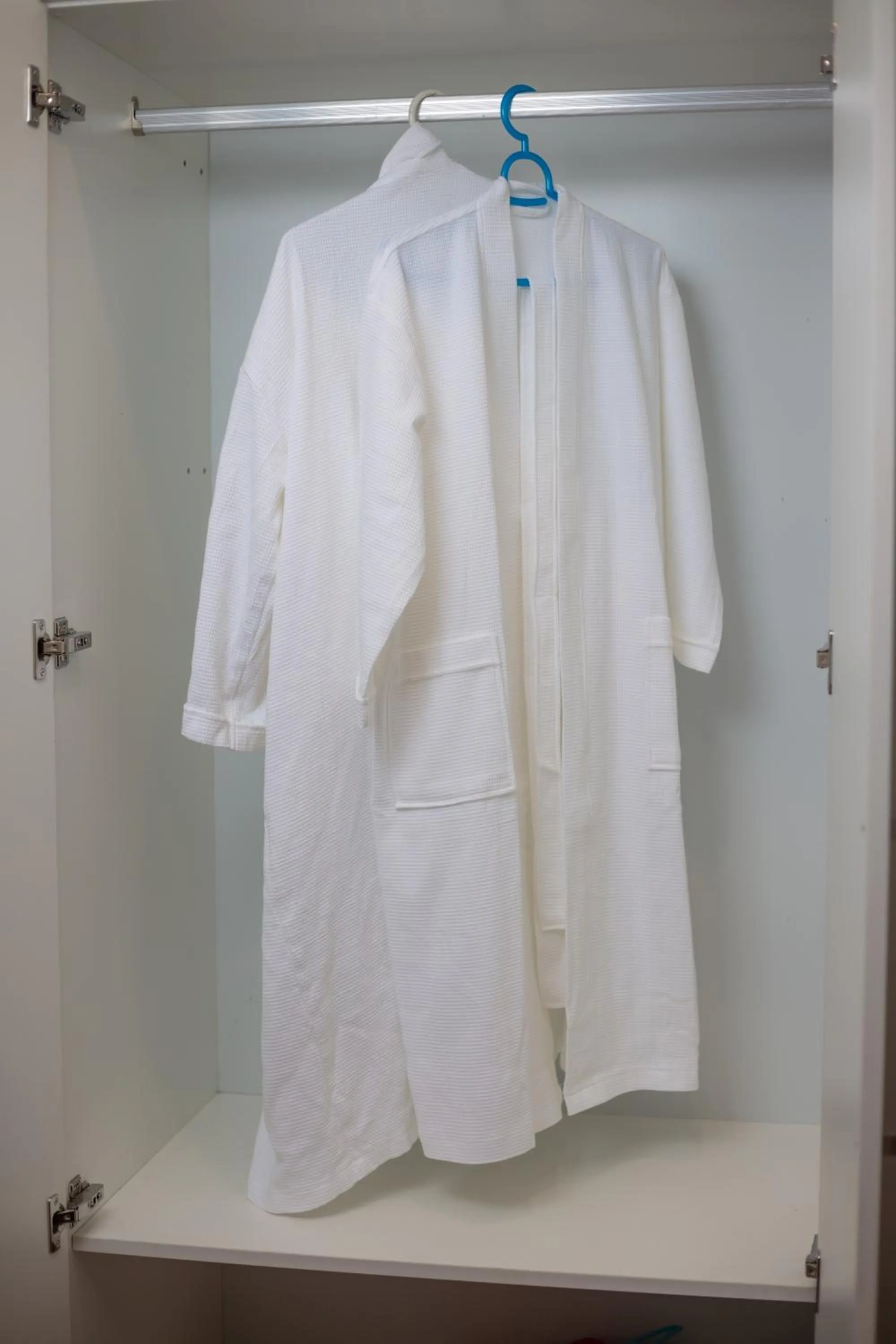 wardrobe in YR Hotel & Apartments