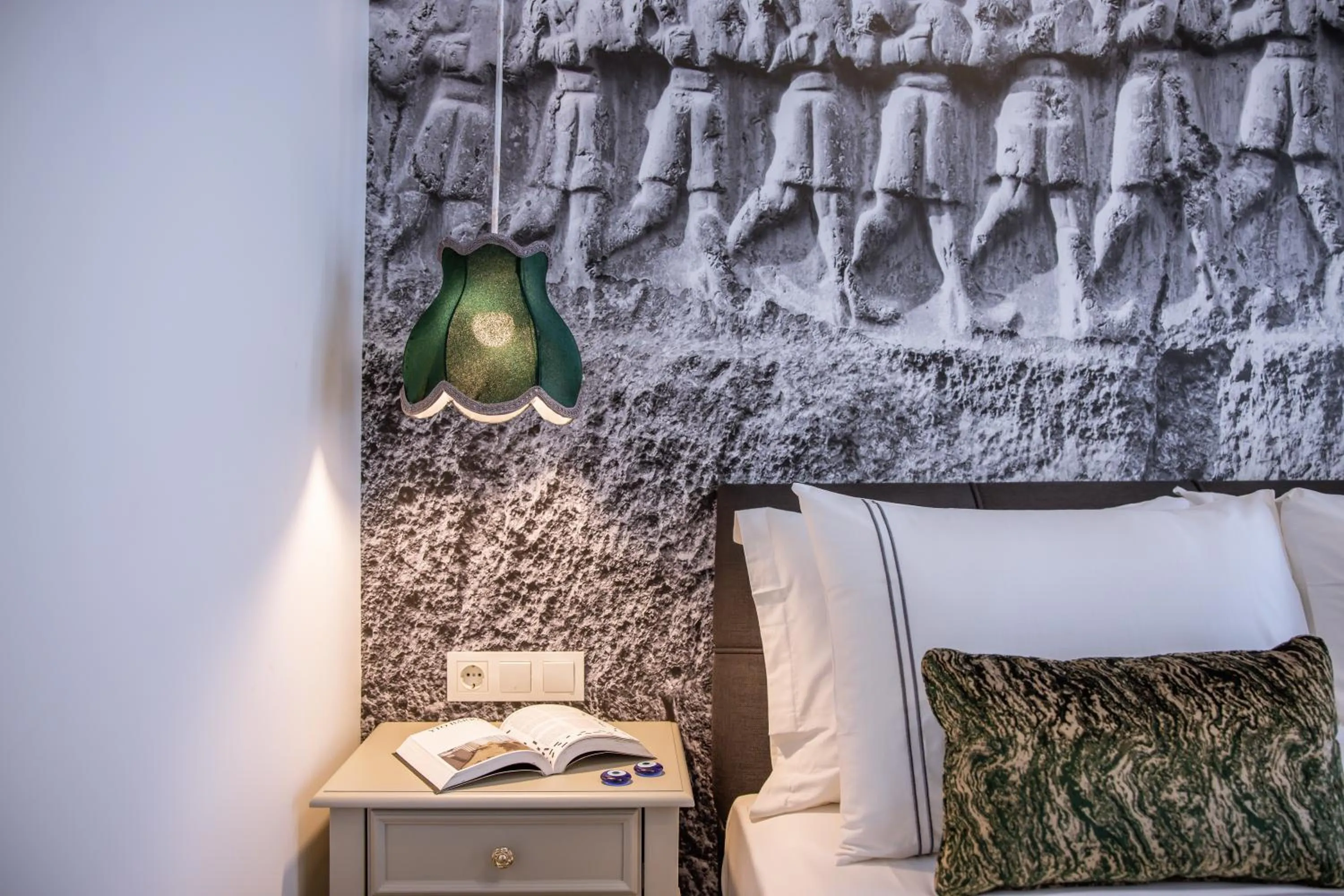 Bedroom, Bed in 9 Doors Hotel