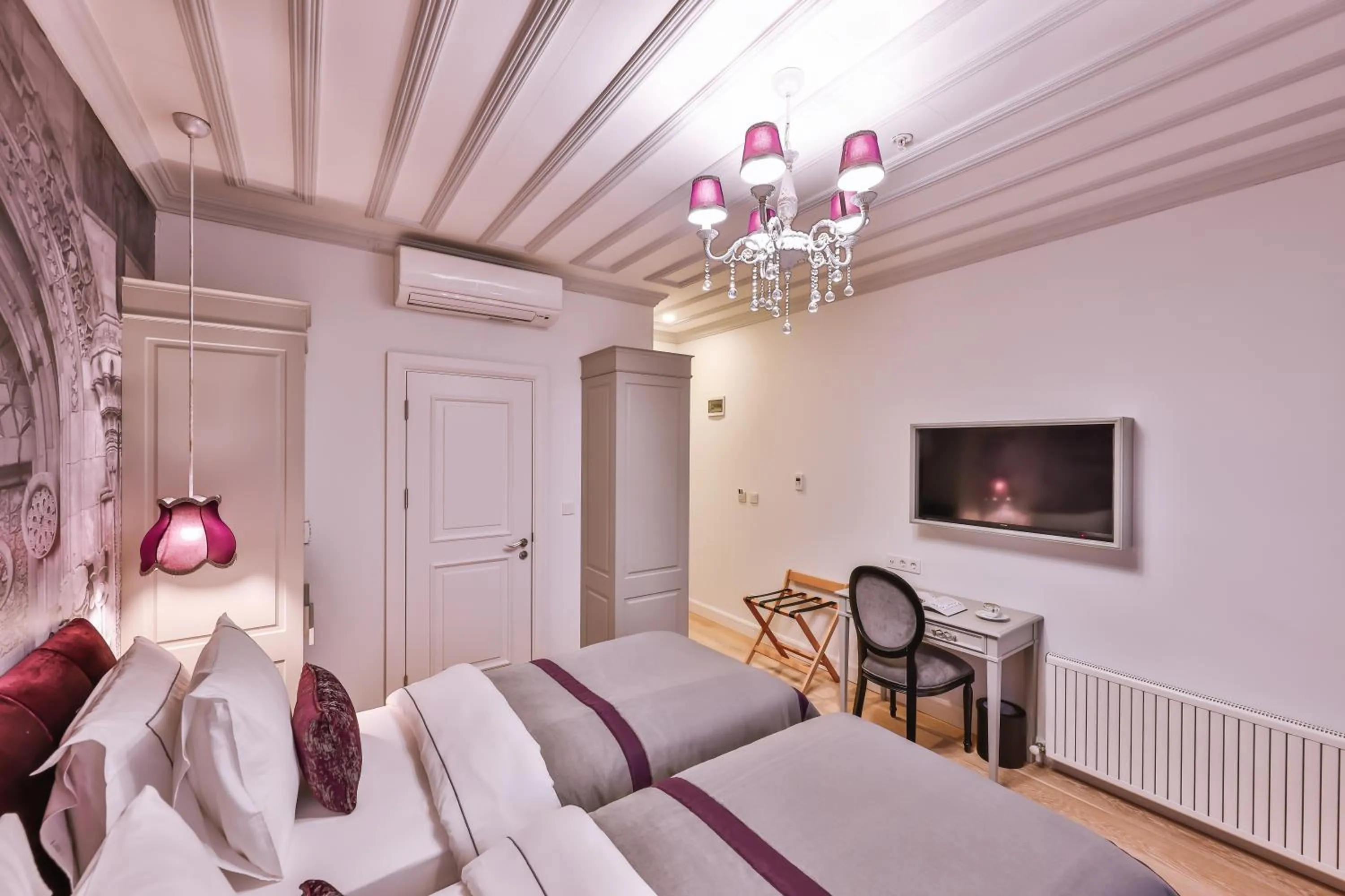 Bedroom in 9 Doors Hotel