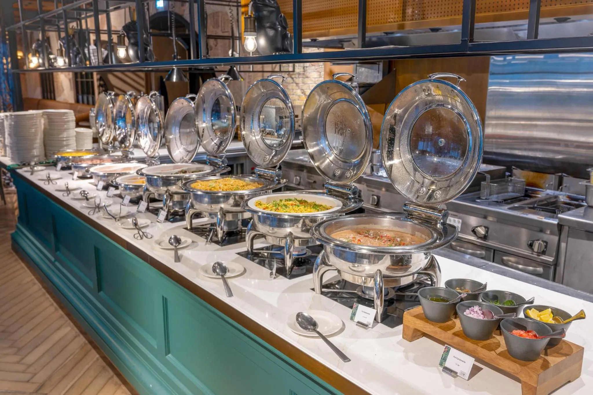 Restaurant/places to eat in Premier Inn Dubai Barsha Heights